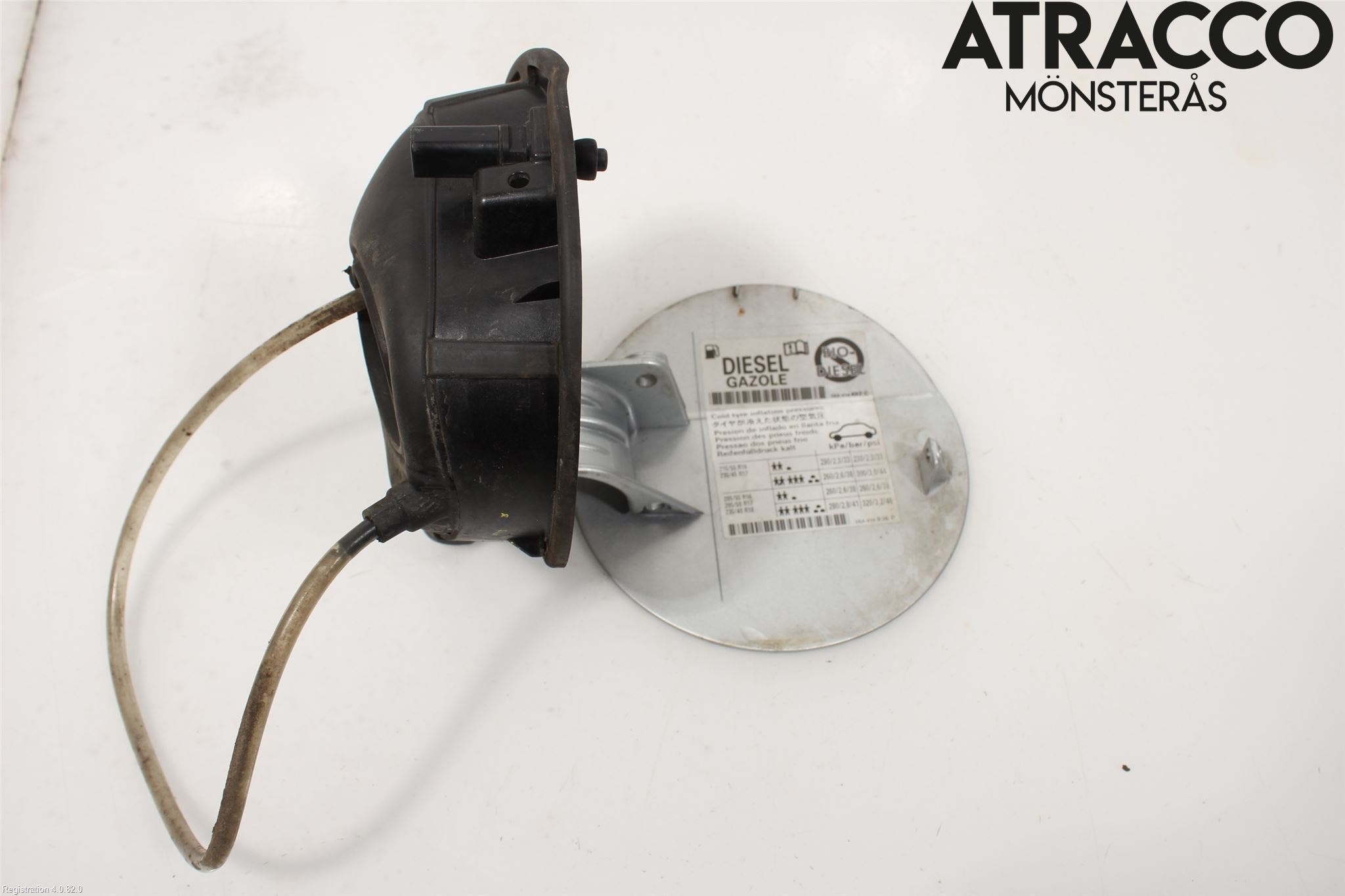 Volkswagen VW PASSAT 11-14 Tanklucka