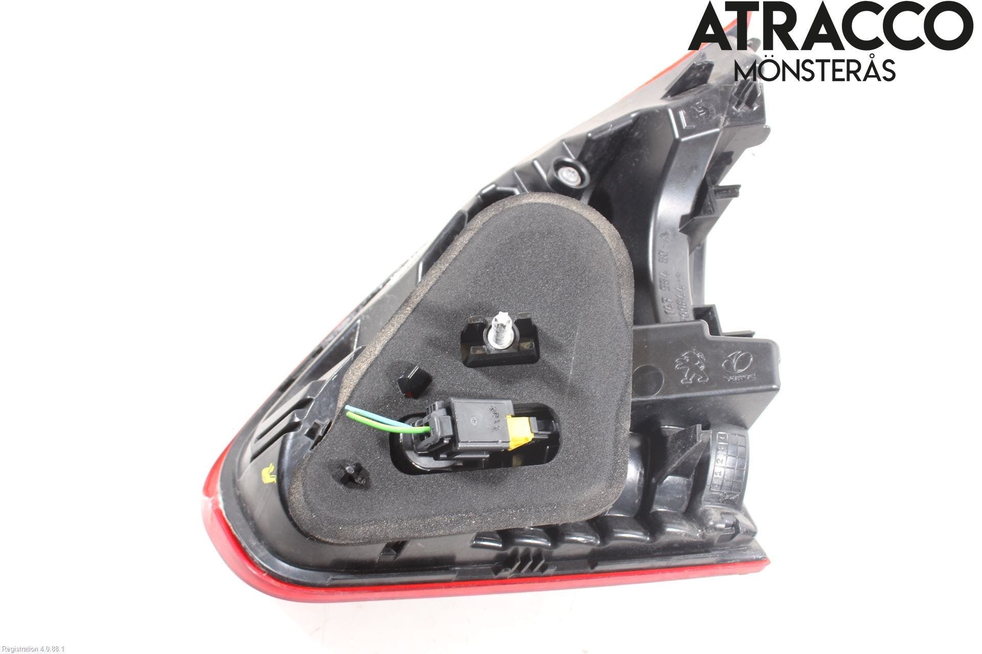 Peugeot 2008 13-20 Bakljus Lucka Vä