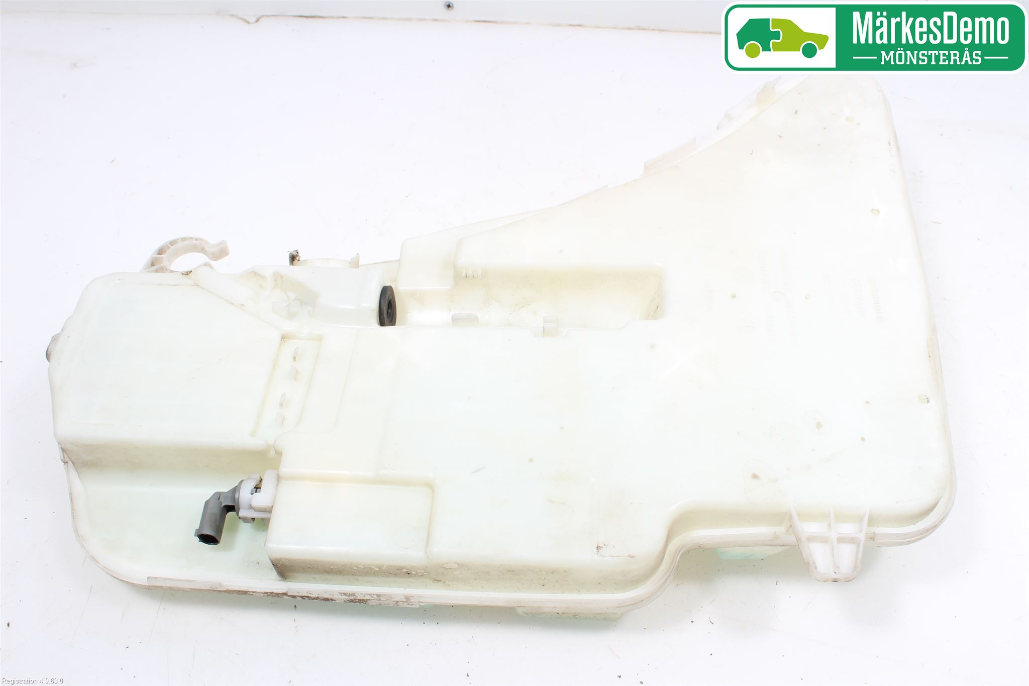 BMW 5 F10/F11/F18 09-17 Spolartank Vindruta-Strål