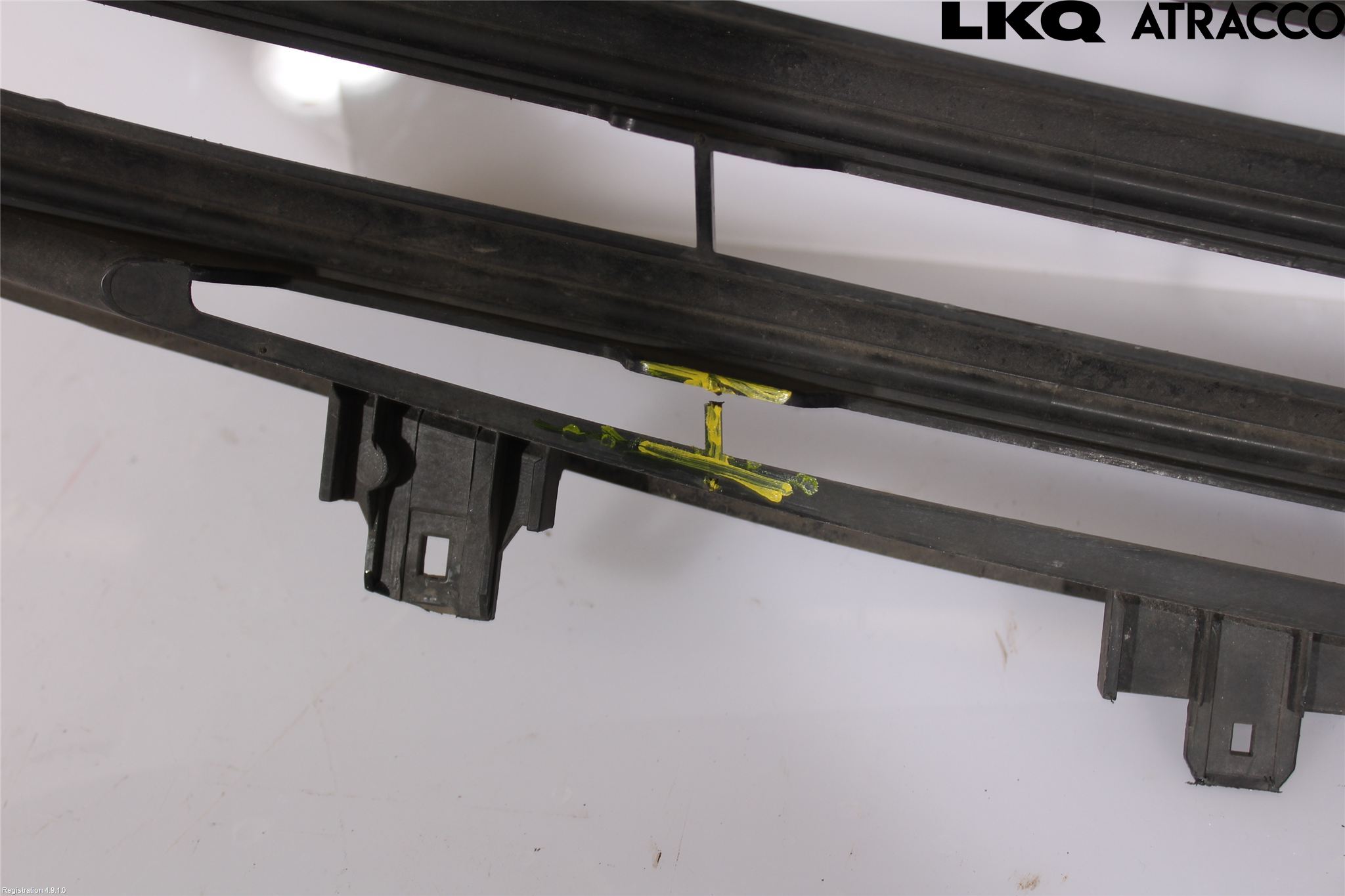 Opel VIVARO 15-19 Grill Komp