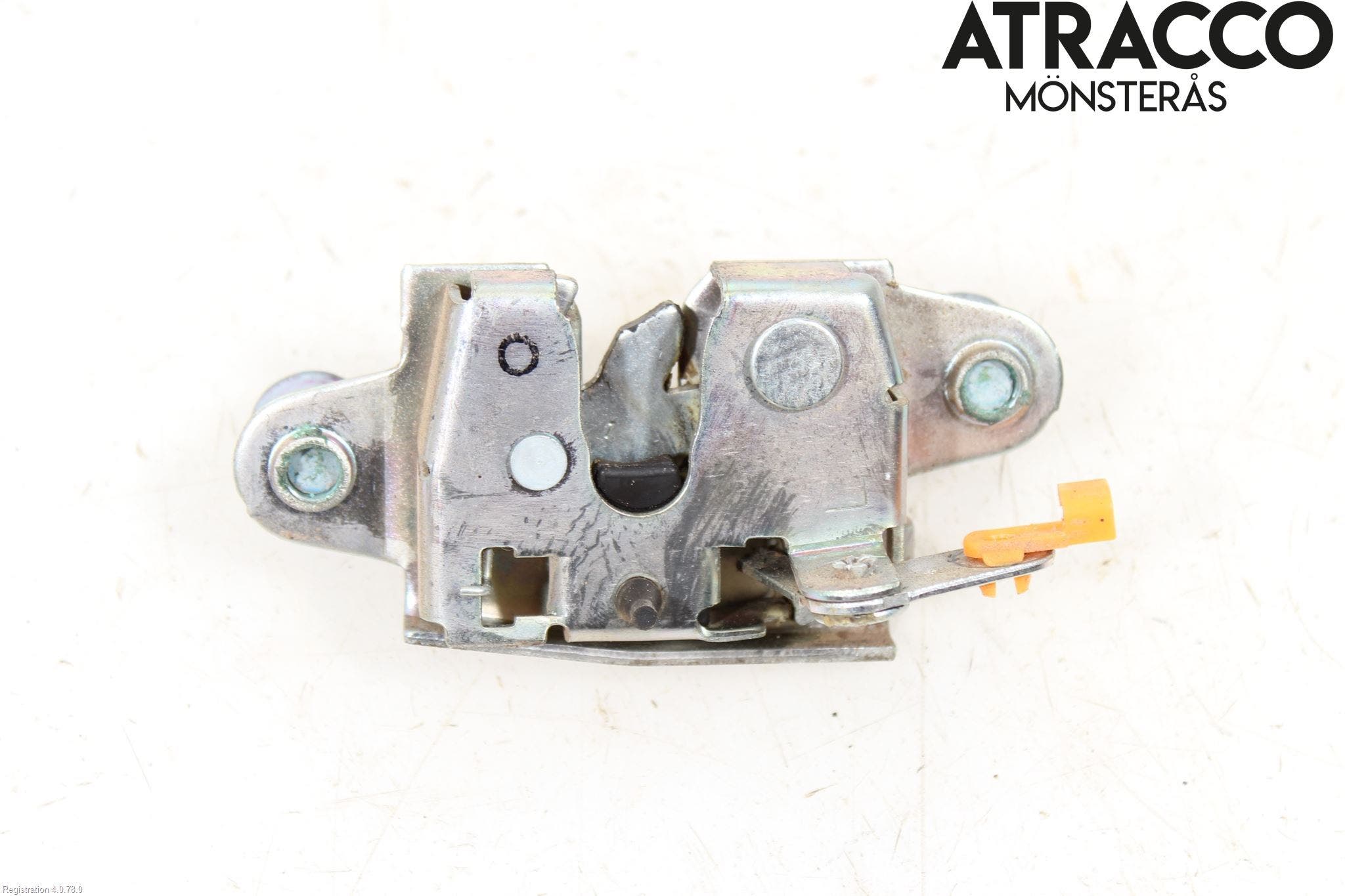 Toyota HILUX 16- Låskista Baklucka