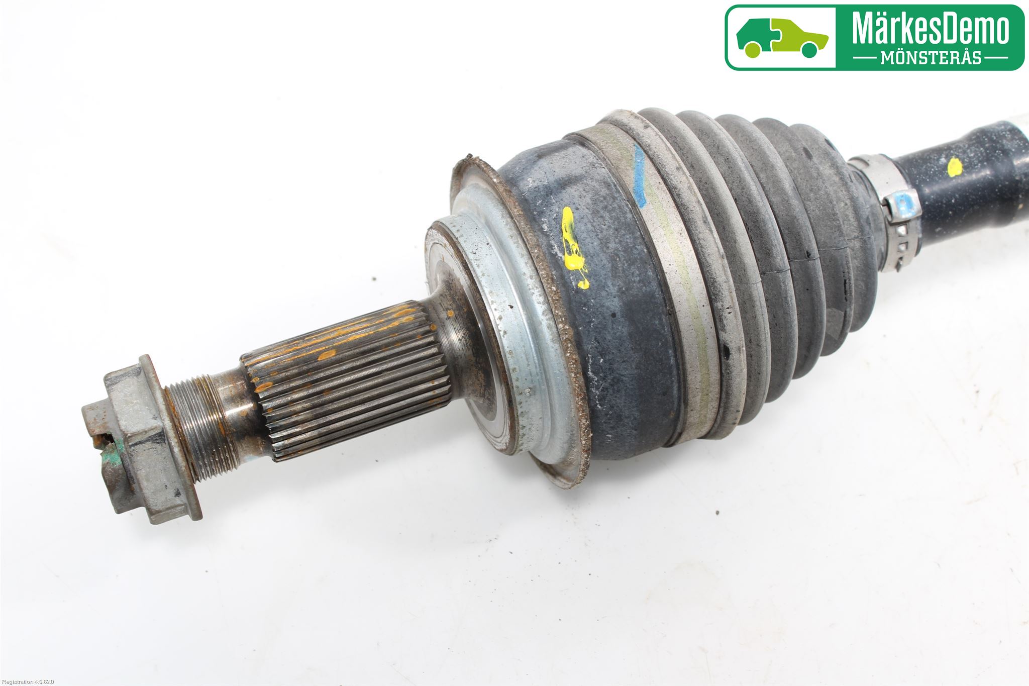 Mercedes-Benz MB VITO/VIANO (W639) 04-14 Drivaxel Bak Höger