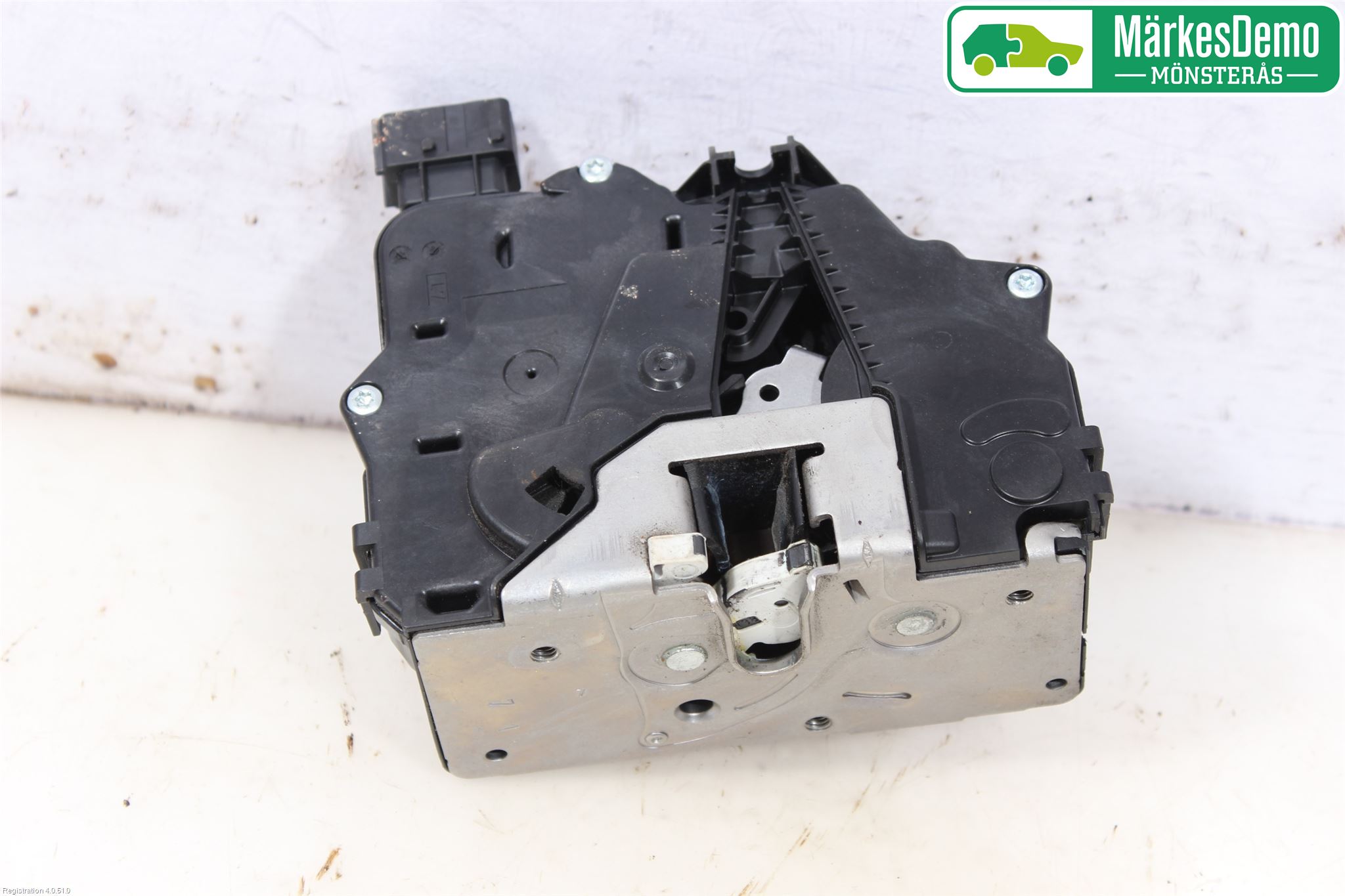 Opel CORSA E 15-19 Låskista-Dörrlås