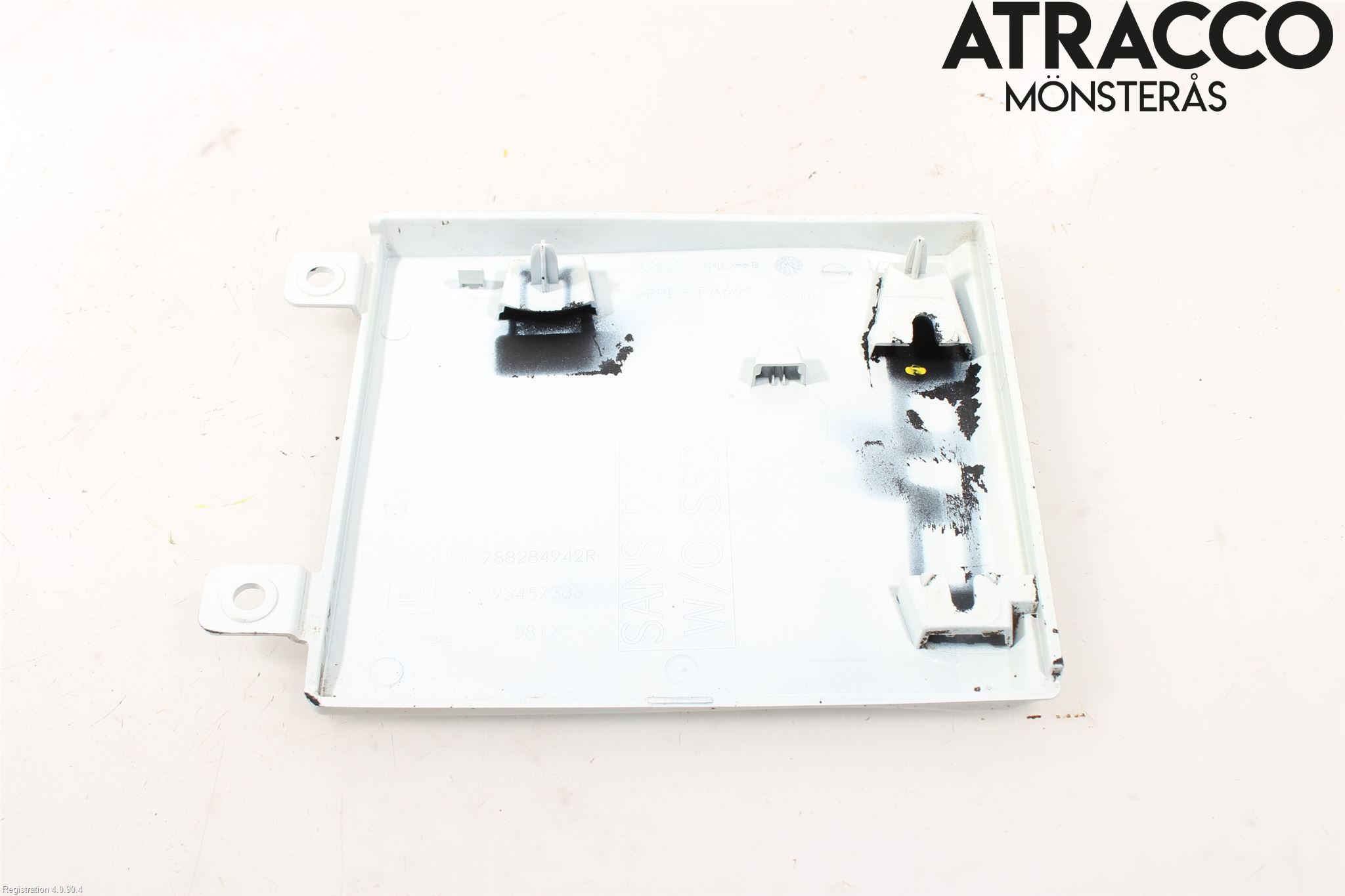 Opel VIVARO 15-19 Tanklucka