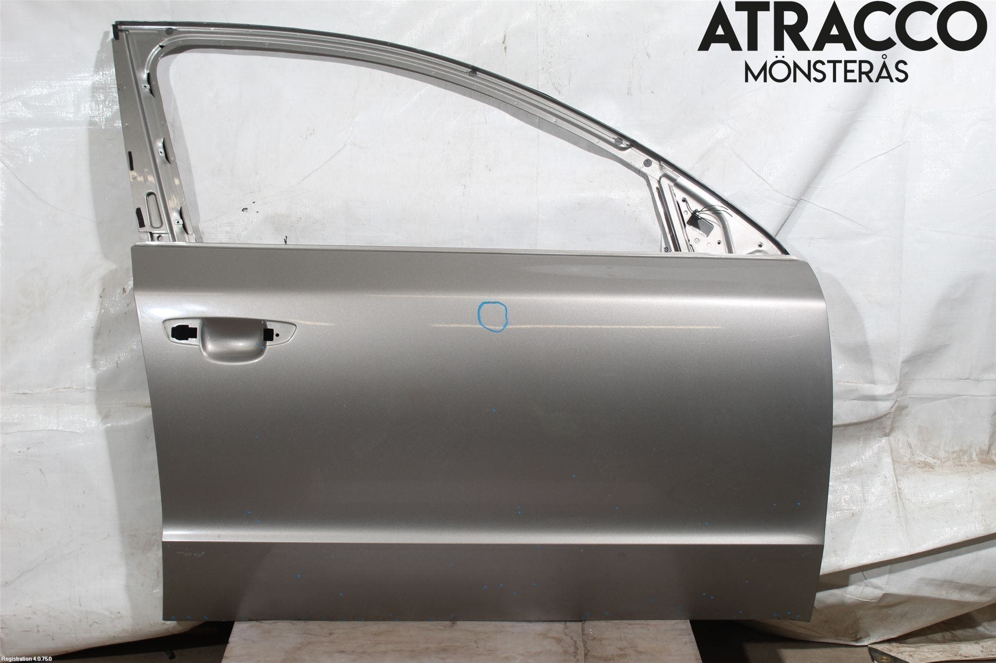 Skoda OCTAVIA (1Z) 05-13 Dörr Fram Höger