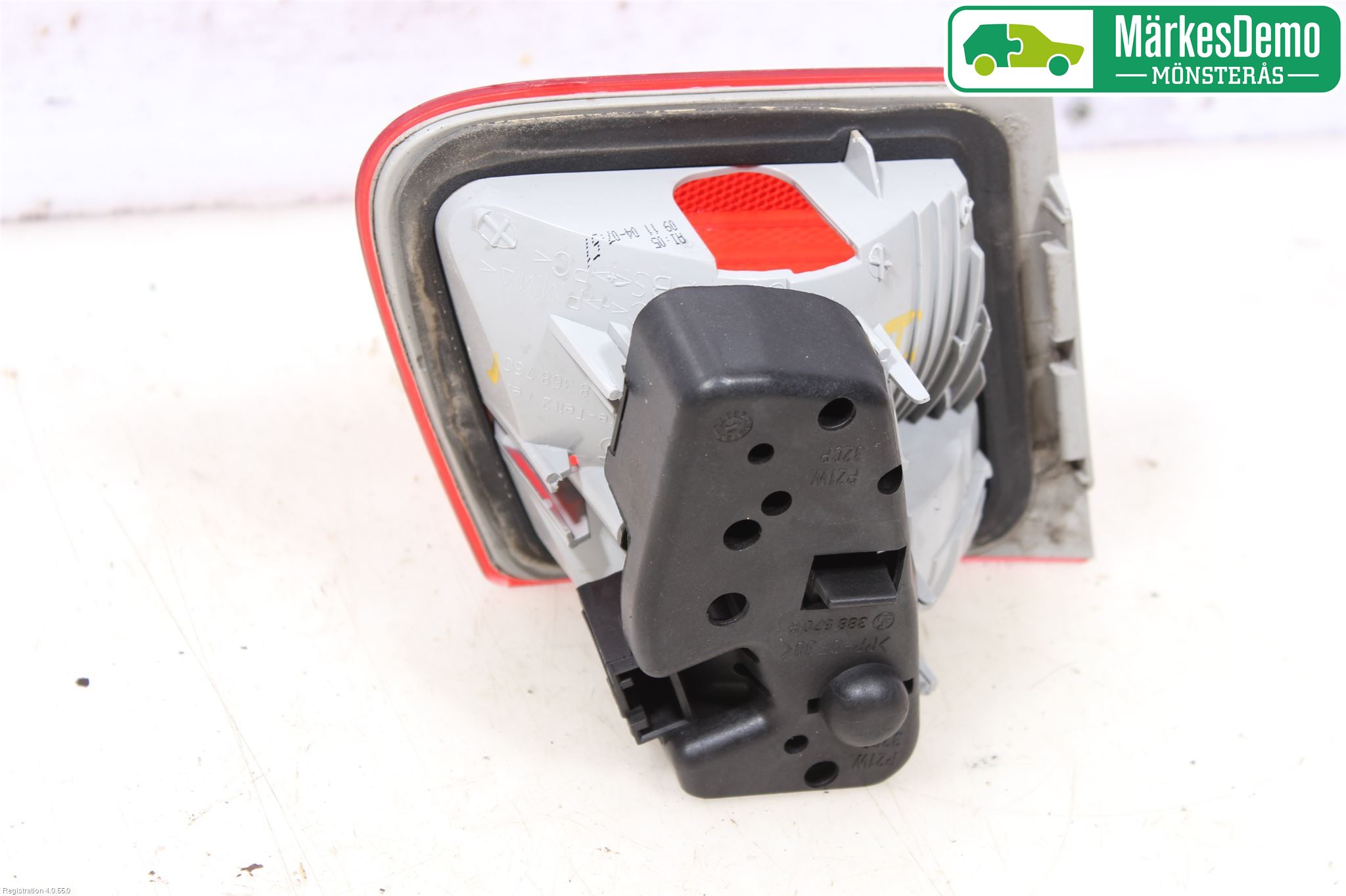 BMW 3 E46      98-05 Bakljus Lucka Hö