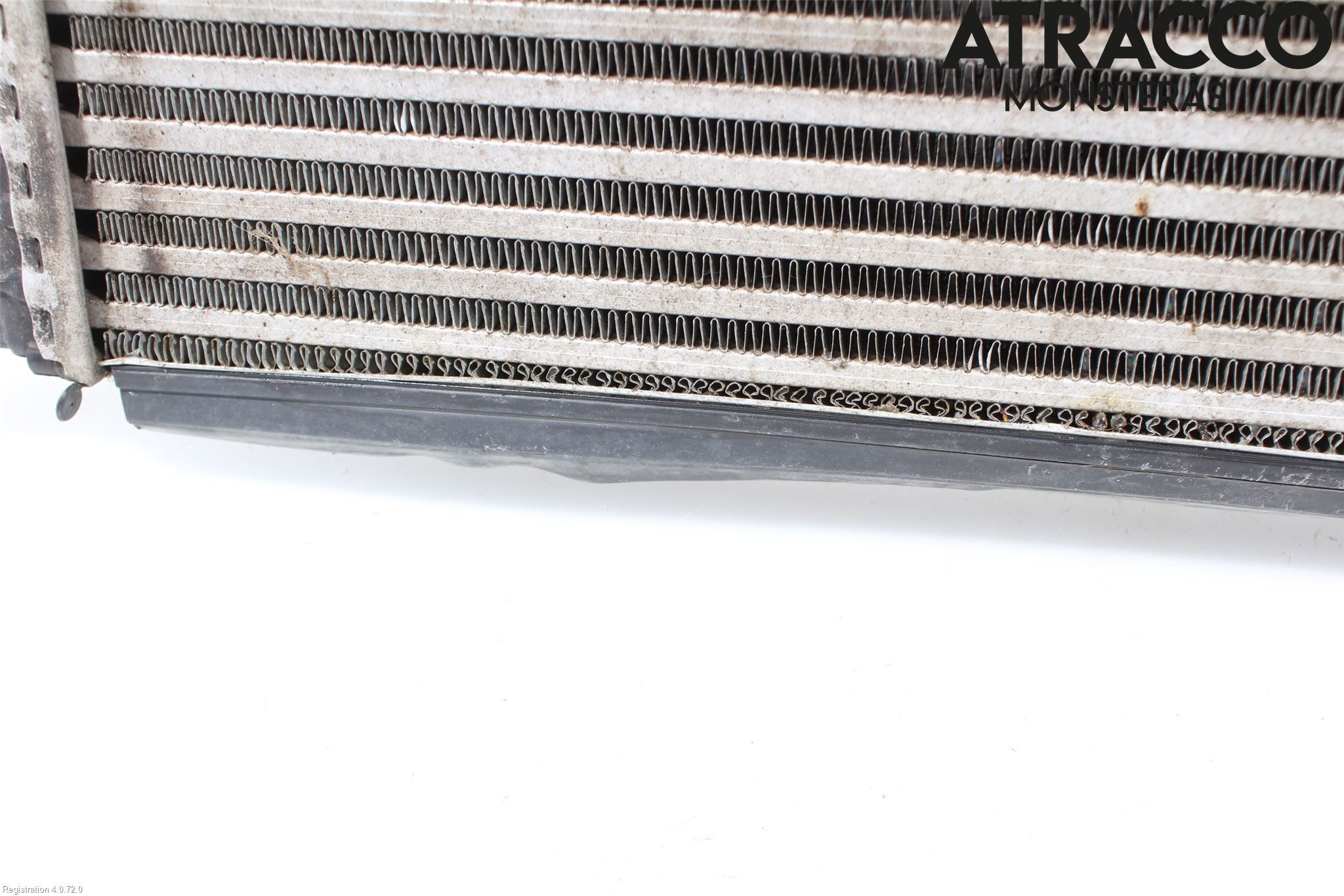 Volkswagen VW CADDY      04-10 Laddluft-Intercooler Kyl