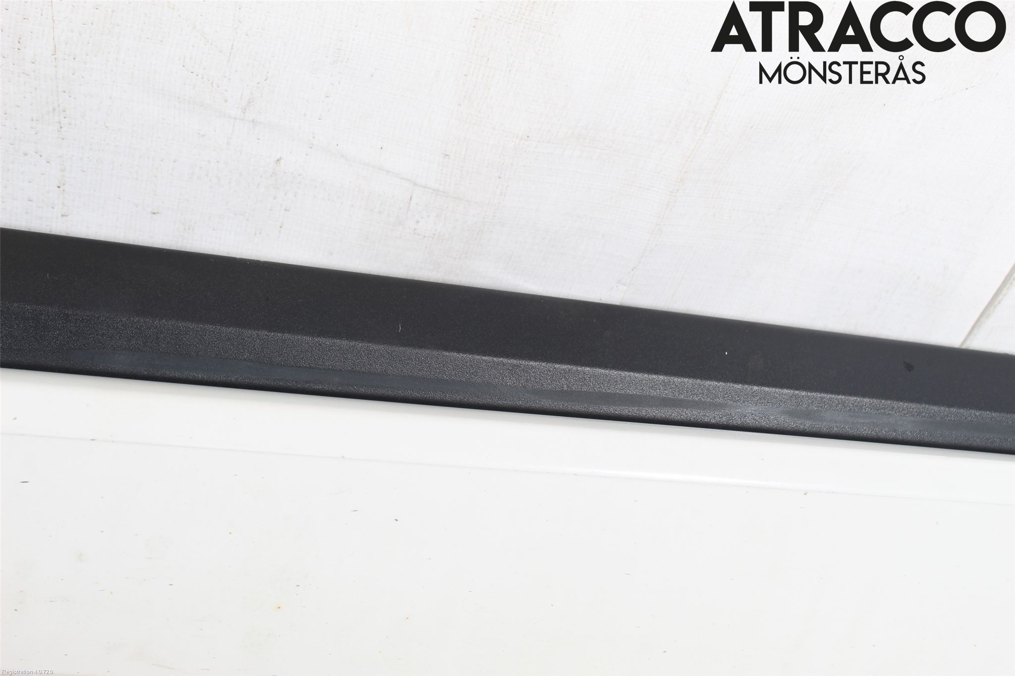 BMW X6 E71/E72   08-14 Sidokjol Vä