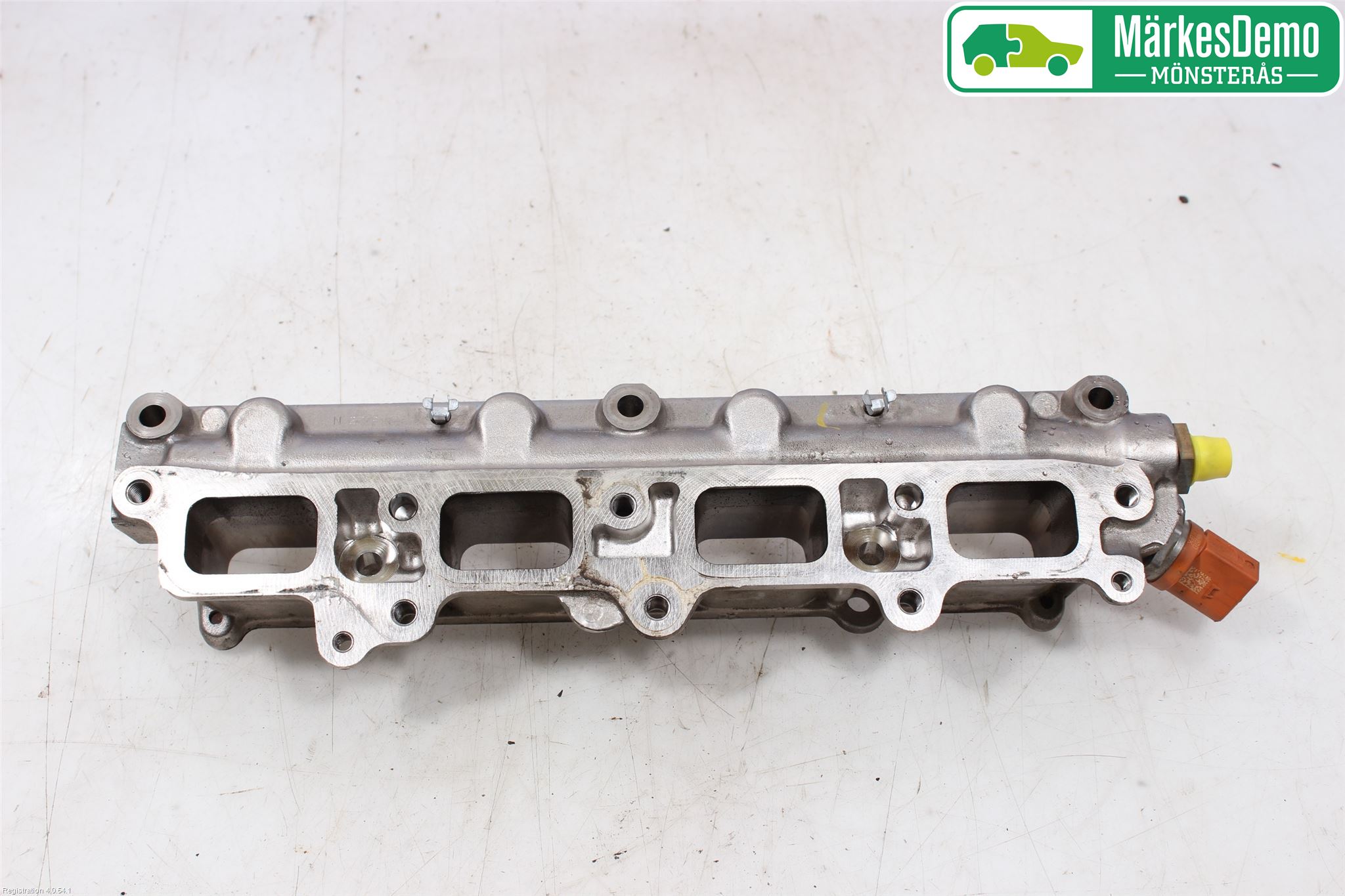 Volkswagen VW PASSAT 11-14 Grenrör Insug