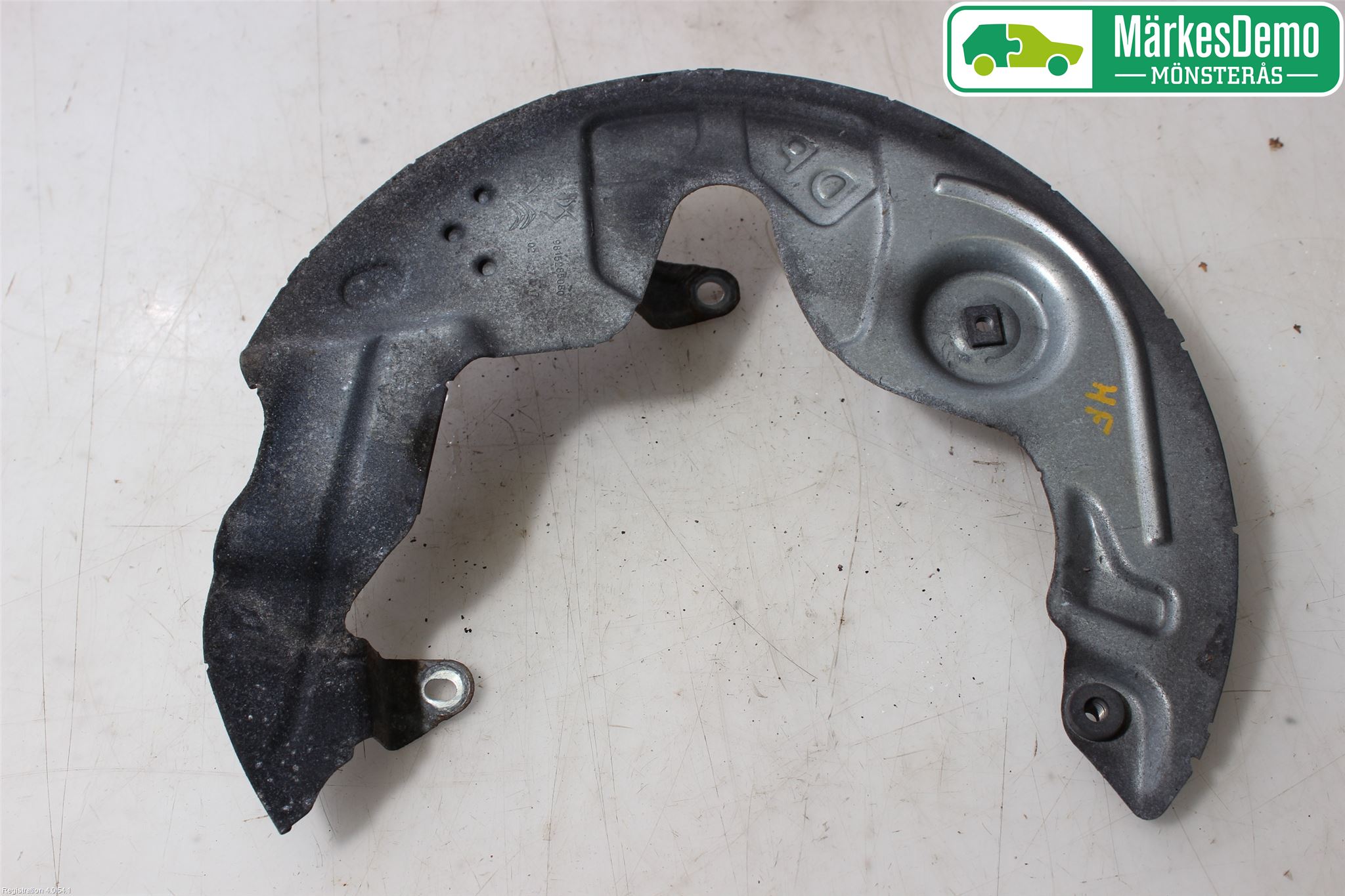 Peugeot 308 14-21 Bromssköld Fram