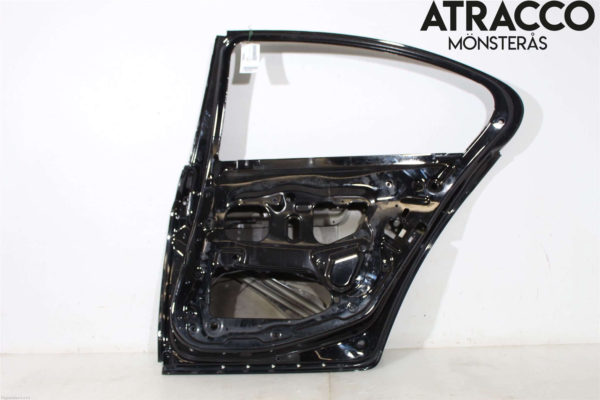 BMW 5 F10/F11/F18 09-17 Dörr Bak Höger