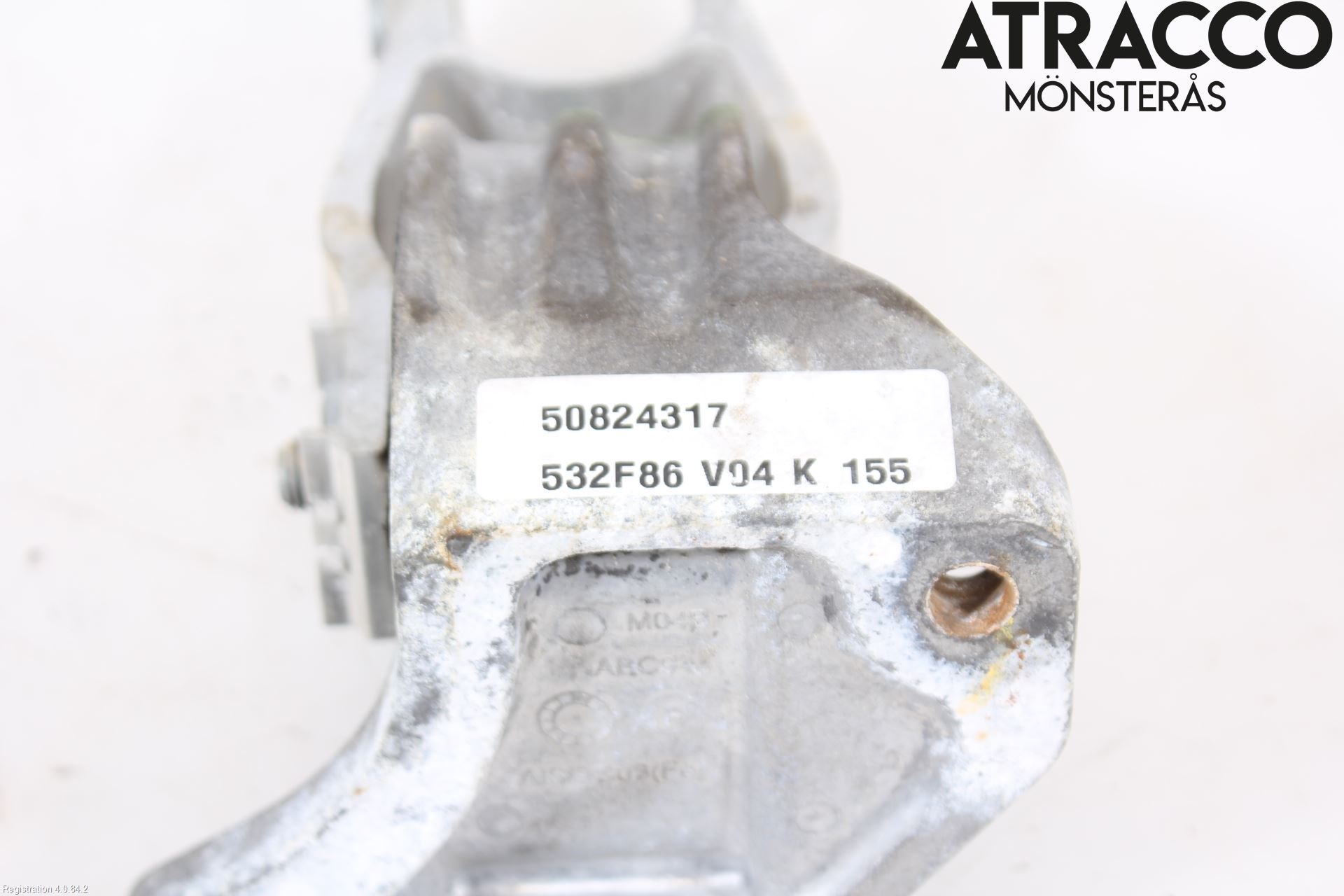 Volvo XC90/RECHARGE 16- Motorfäste