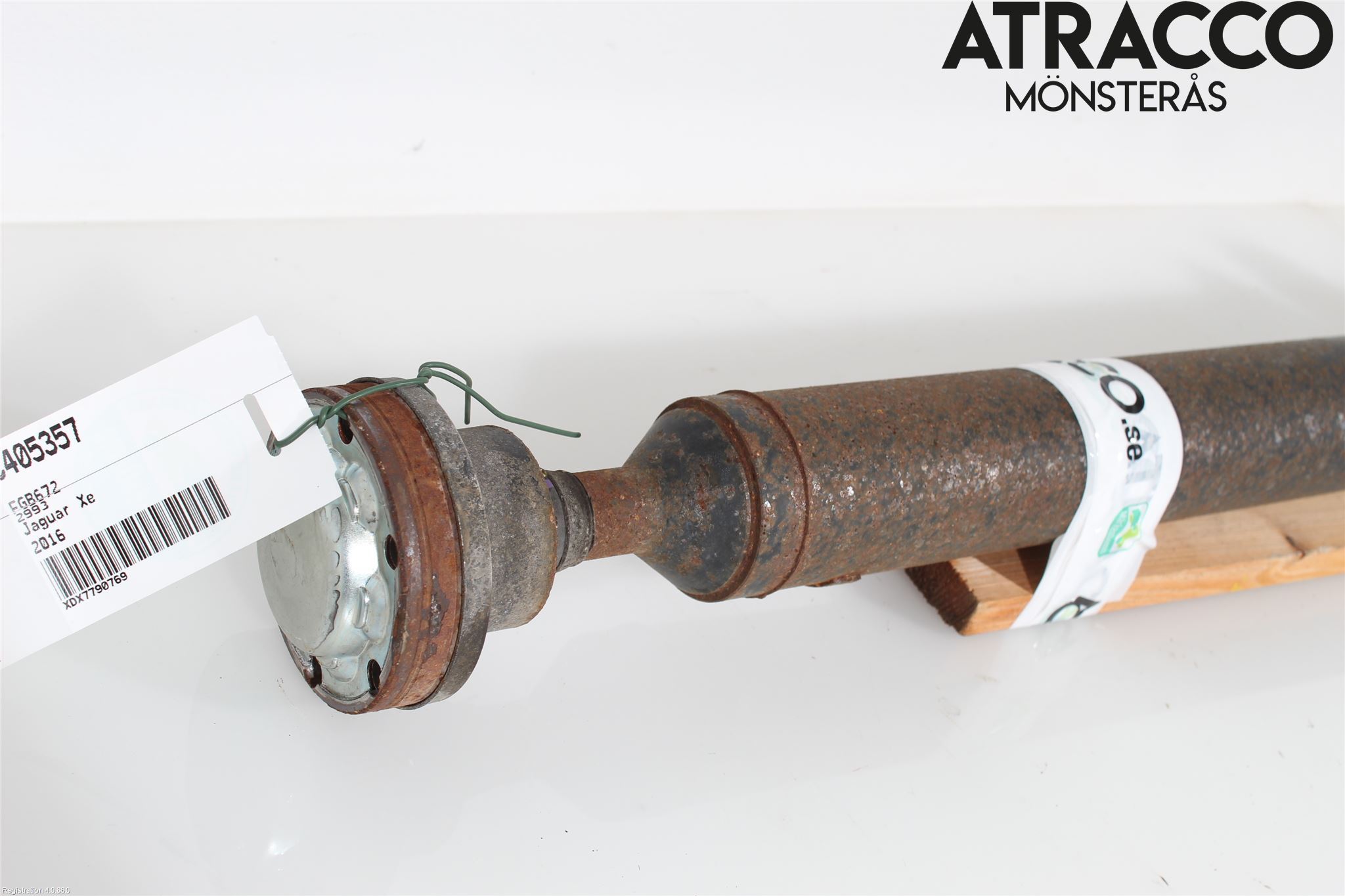 Jaguar XE (X760) 15-24 Mellanaxel Komp