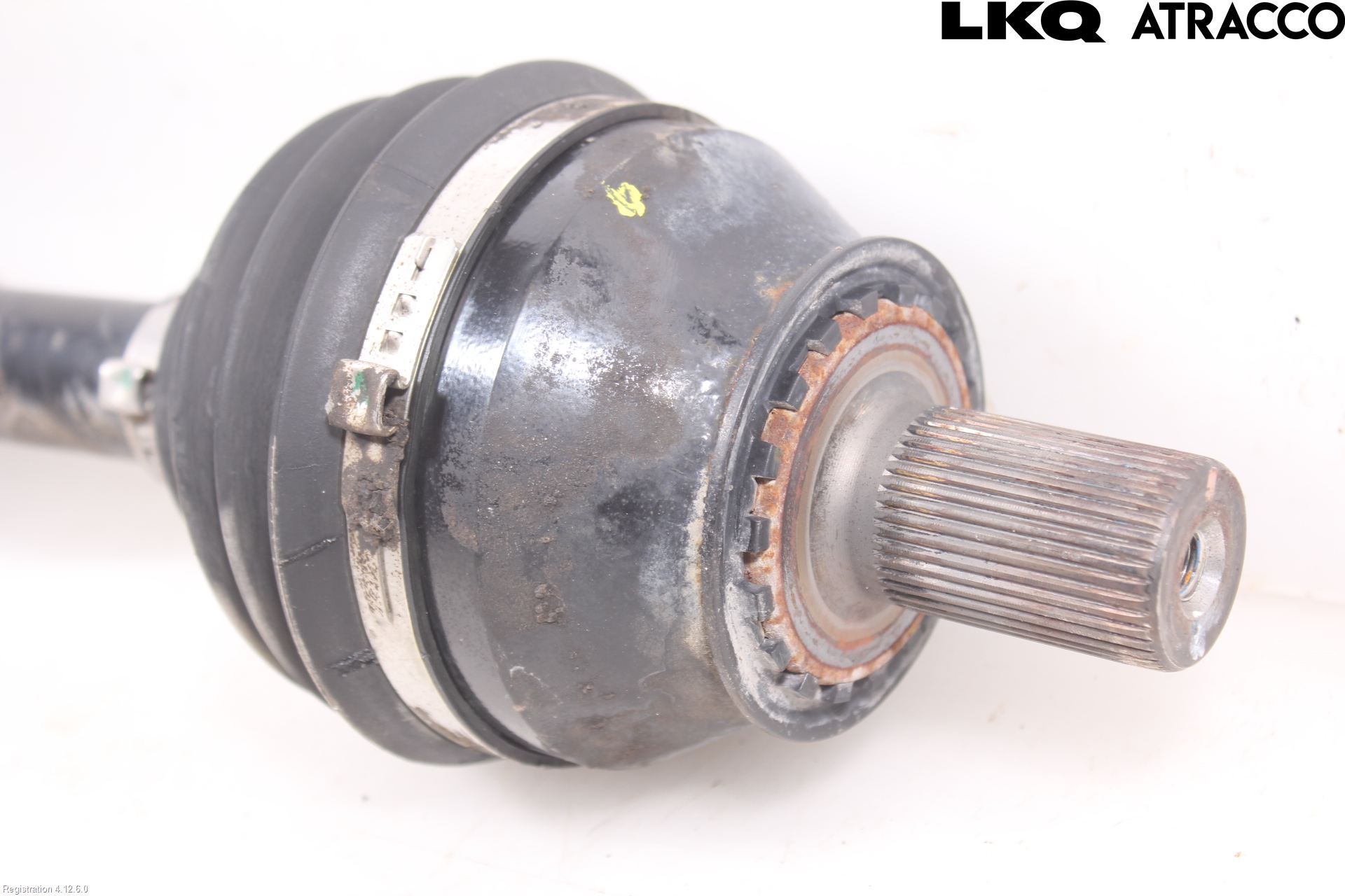 Volvo XC70 08-13 Drivaxel Fram Vänster