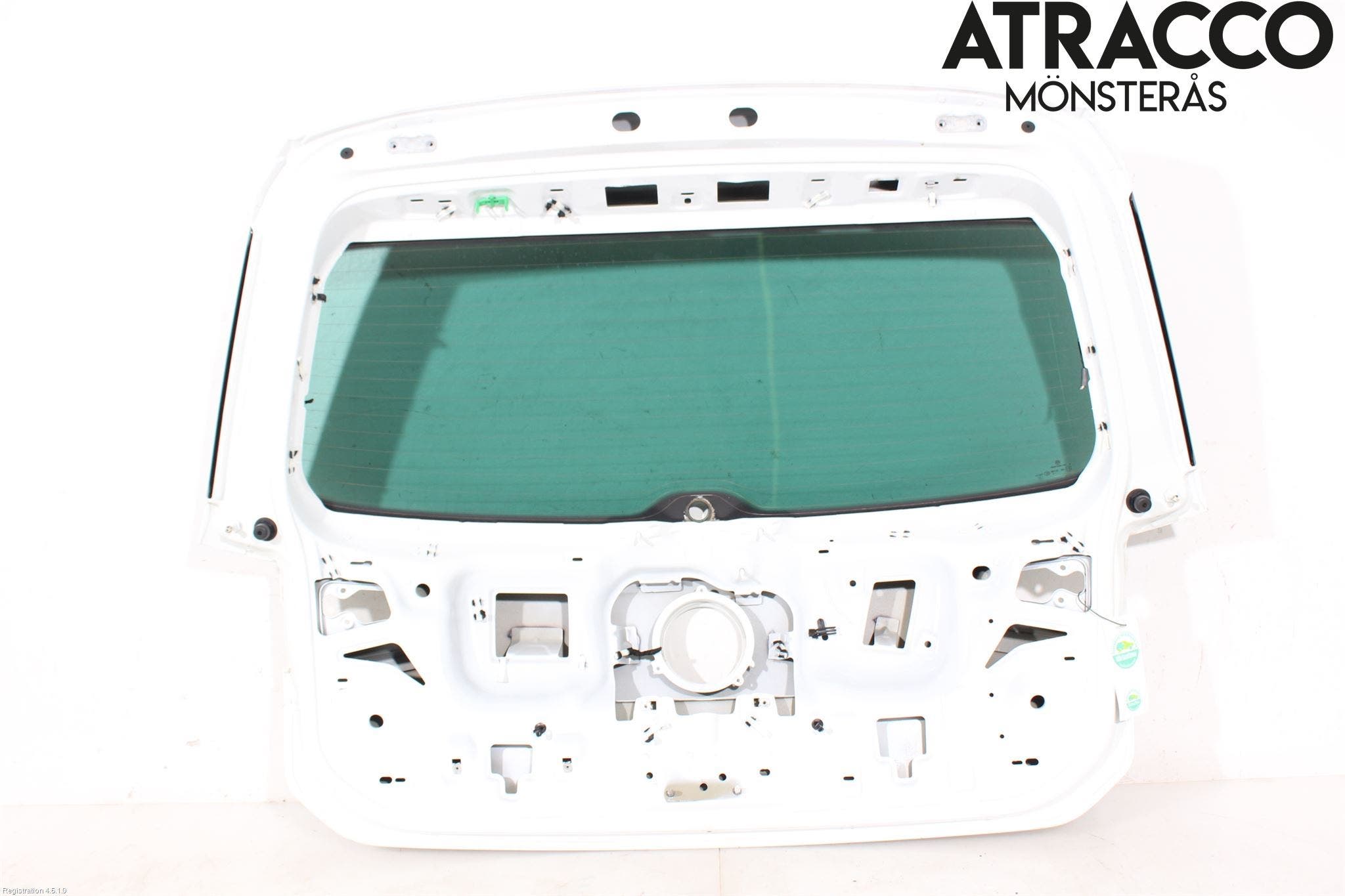 Volkswagen VW PASSAT 15-19 Baklucka Kombi