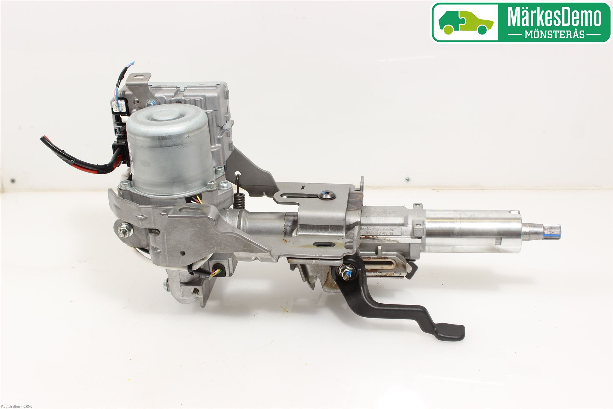 Nissan QASHQAI 14-17 Rattaxelagg Med Inb Servo