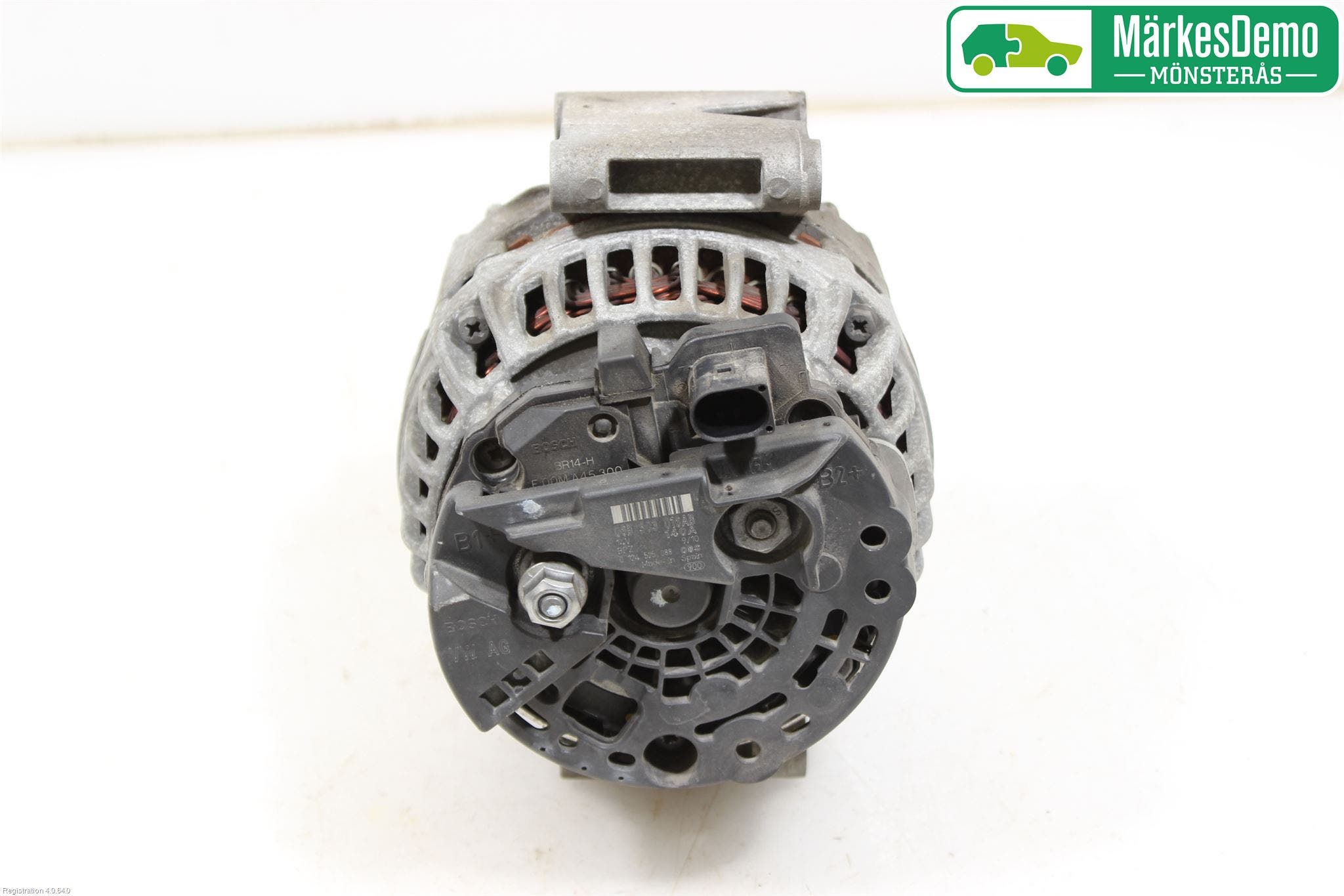 Volkswagen VW GOLF VI 09-13 Generator