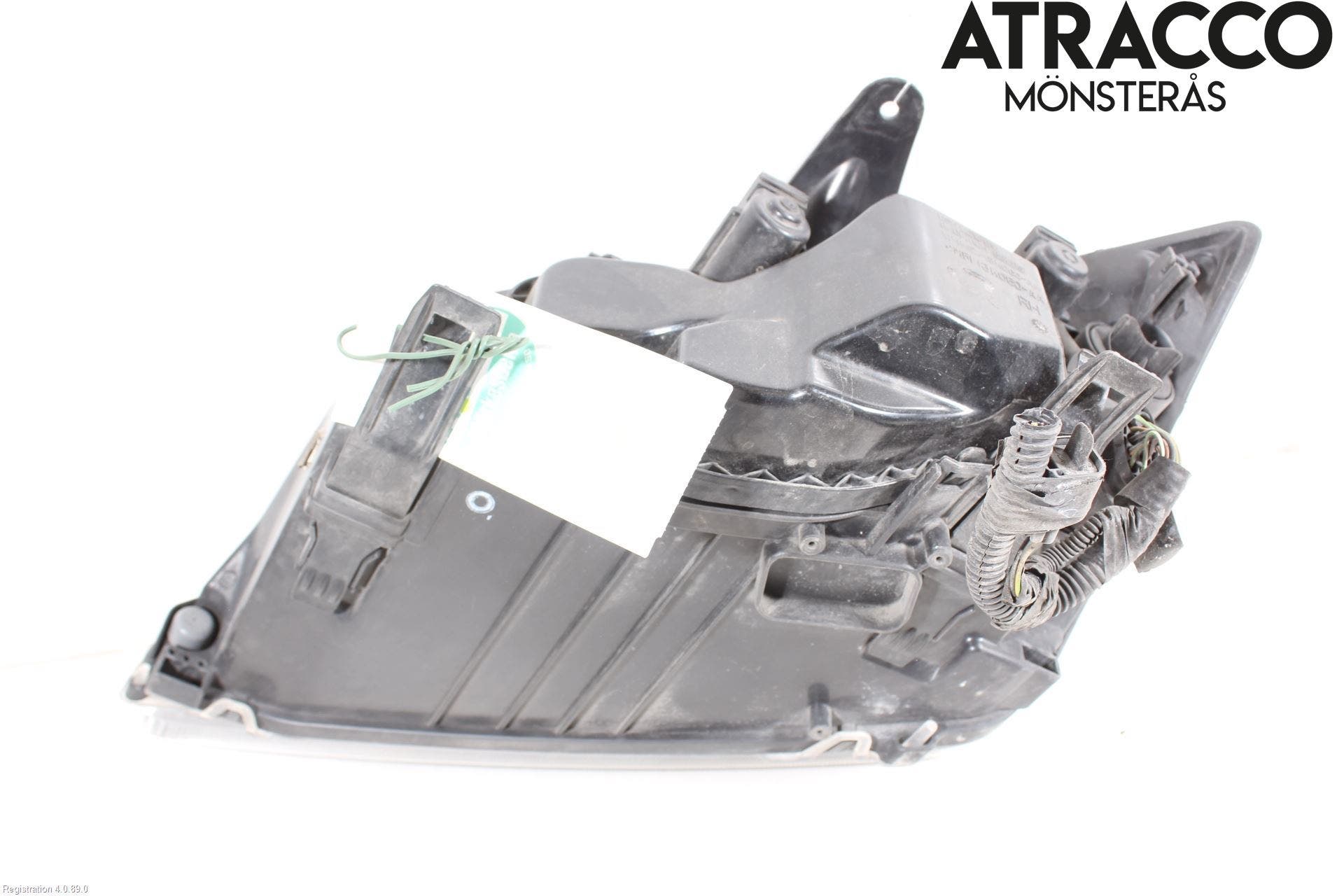 Ford FOCUS 04-07 Strålkastare Höger