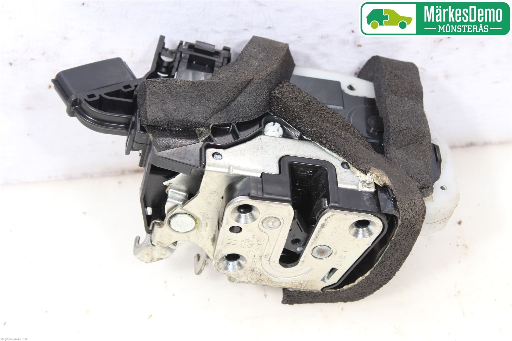 Nissan JUKE 10-14 Låskista-Dörrlås