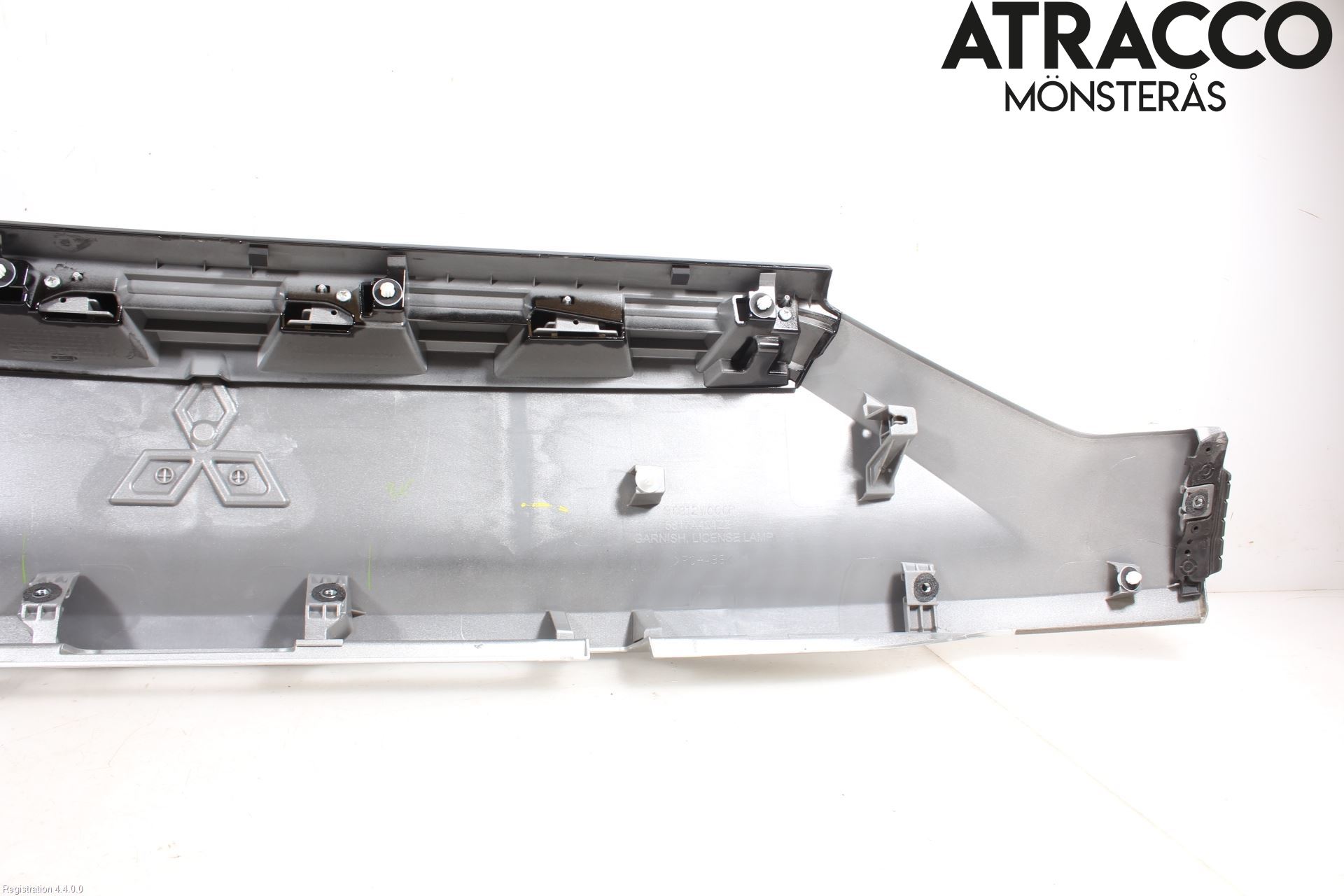 Mitsubishi ECLIPS CROSS List Bak-Baklucka