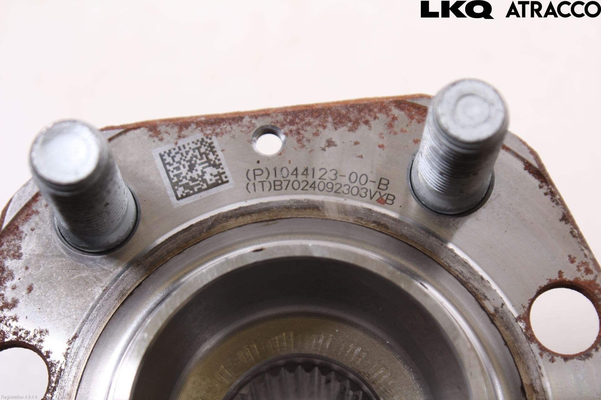 Tesla MODEL Y 21- Nav Fram