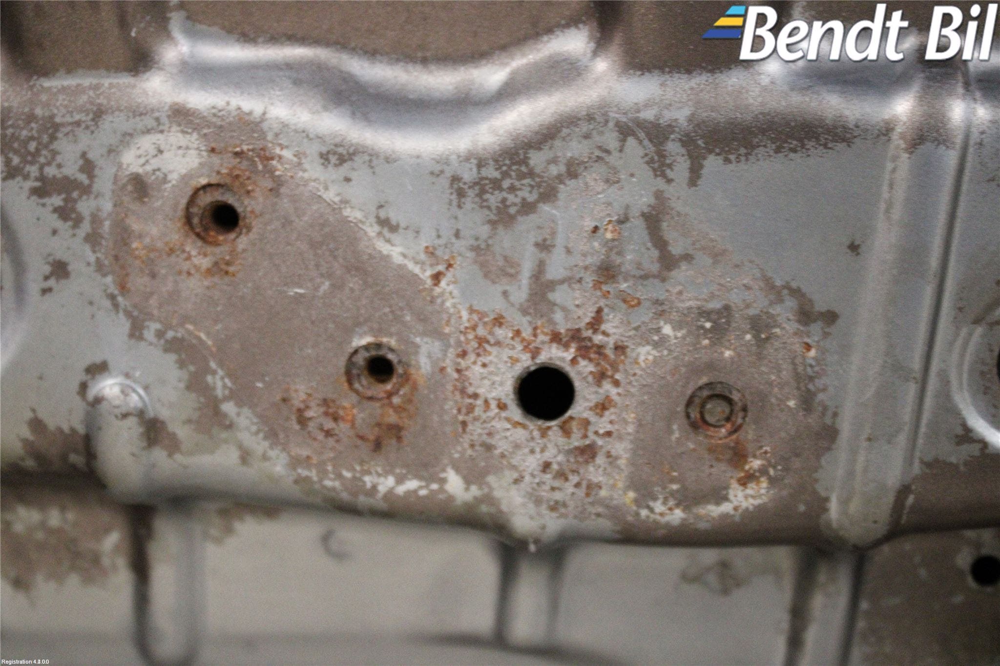 BMW 3 E30 83-94 Huv Fram