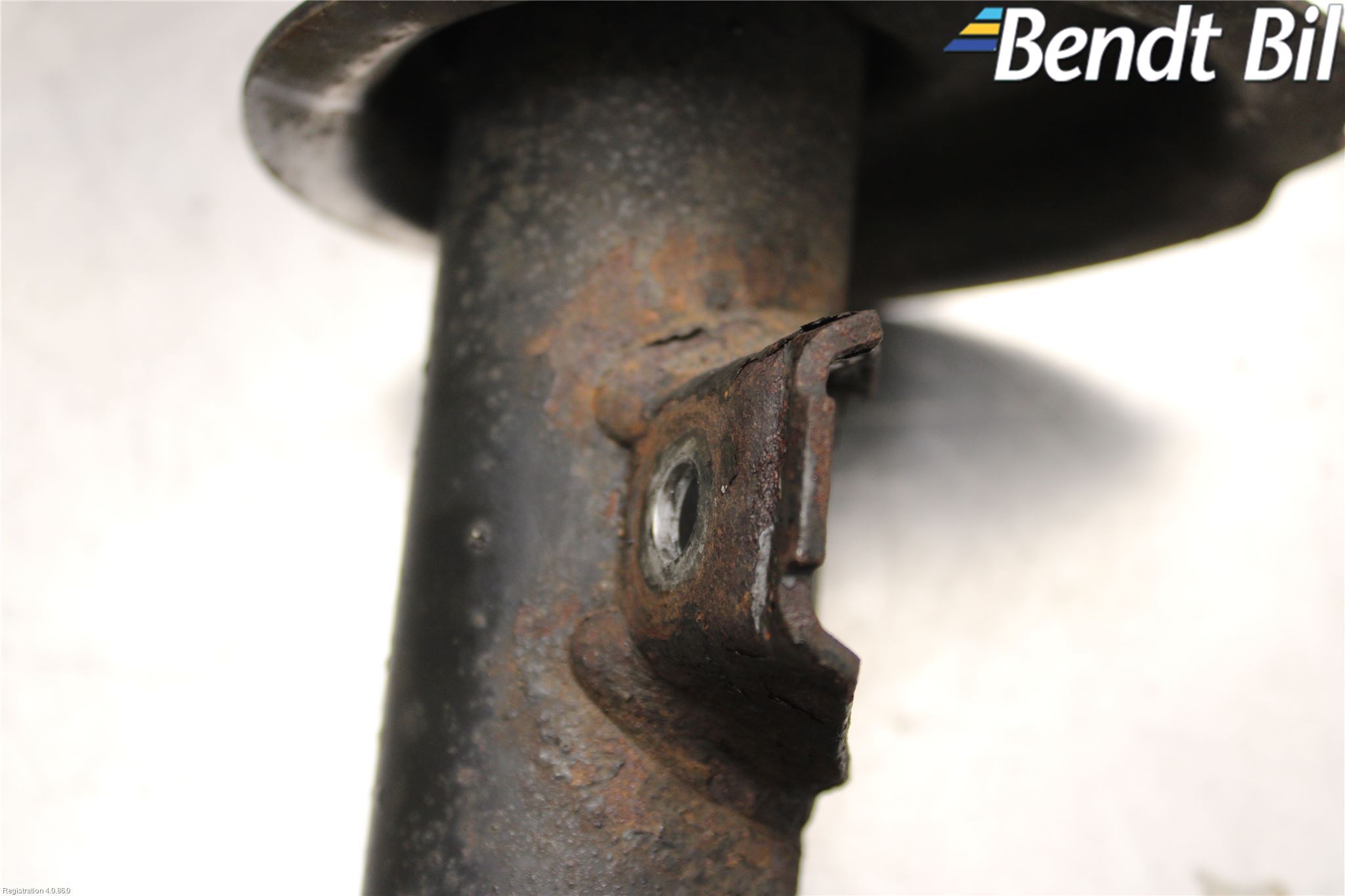 BMW 3 E46      98-05 Fjäderben Fram Höger