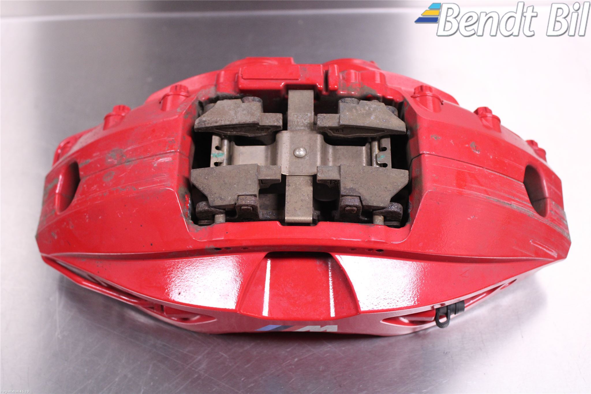 BMW 5 G30/G31/F90 17-23 Bromsok Fram Höger