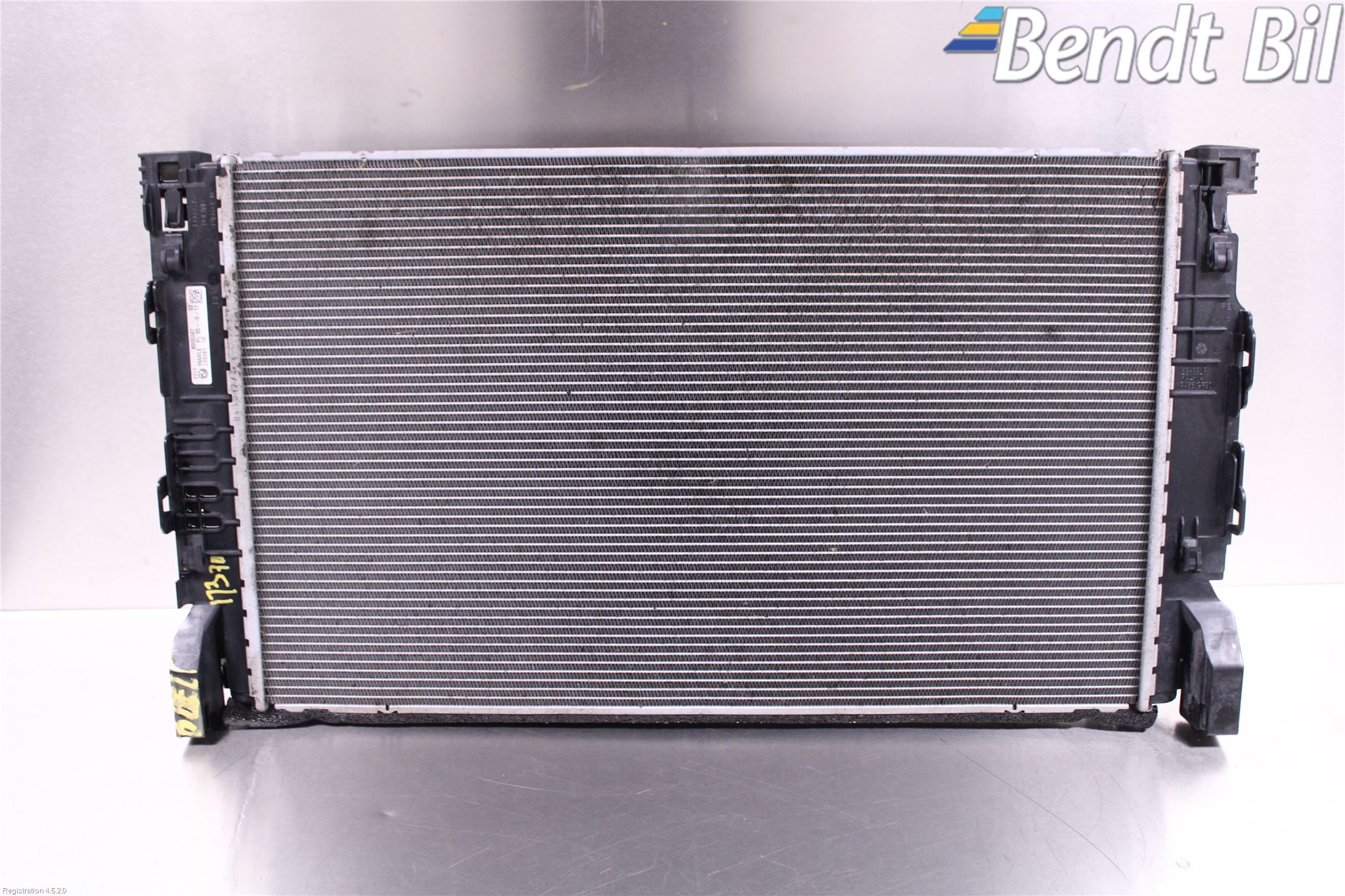 BMW 5 G30/G31/F90 17-23 Kylare Aut