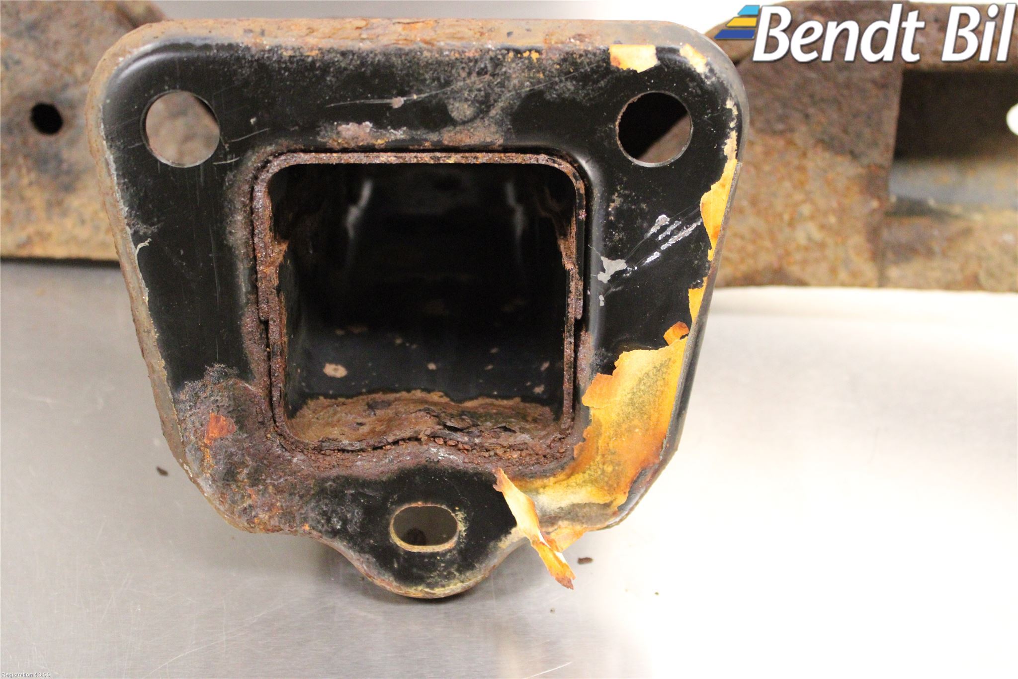 BMW 3 E92/93 Coupé/Cab 05-14 Stötfångarbalk Bak