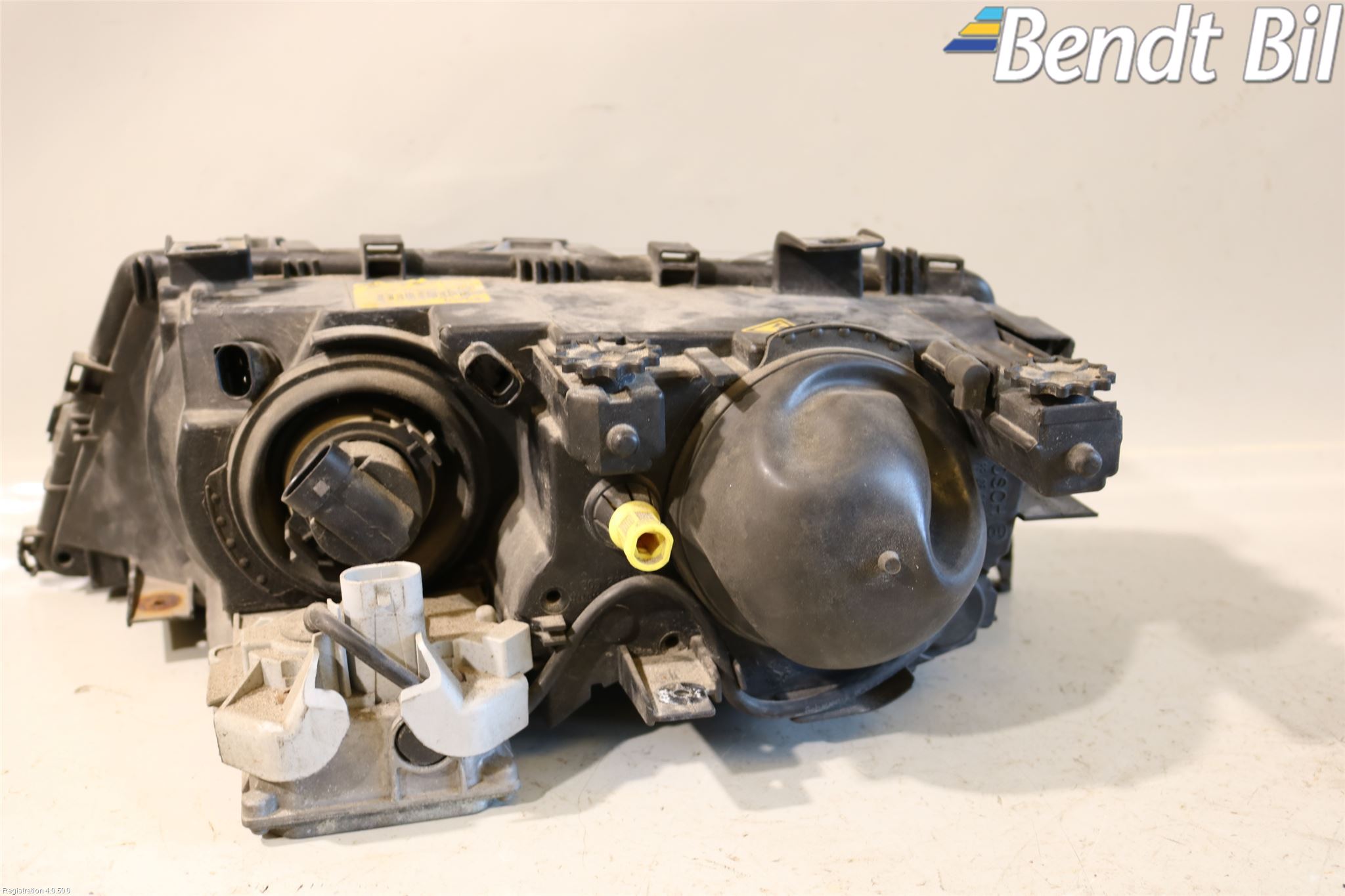 BMW 3 E46      98-05 Strålkastare Höger