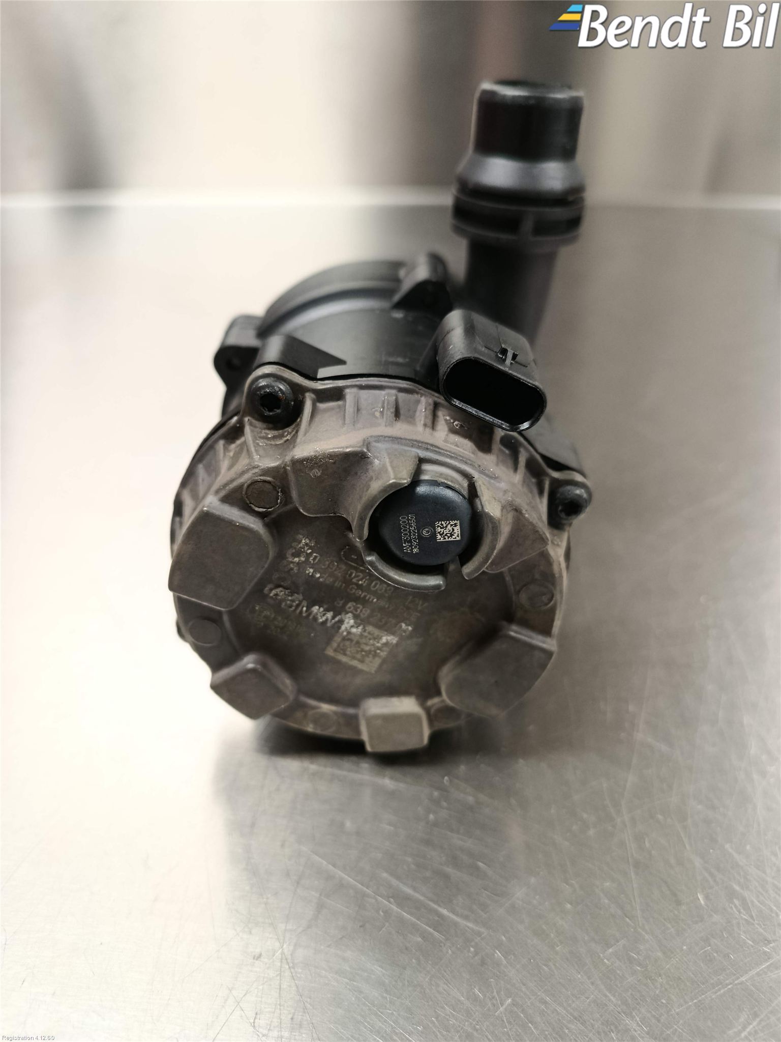 BMW 5 G30/G31/F90 17-23 Vattenpump
