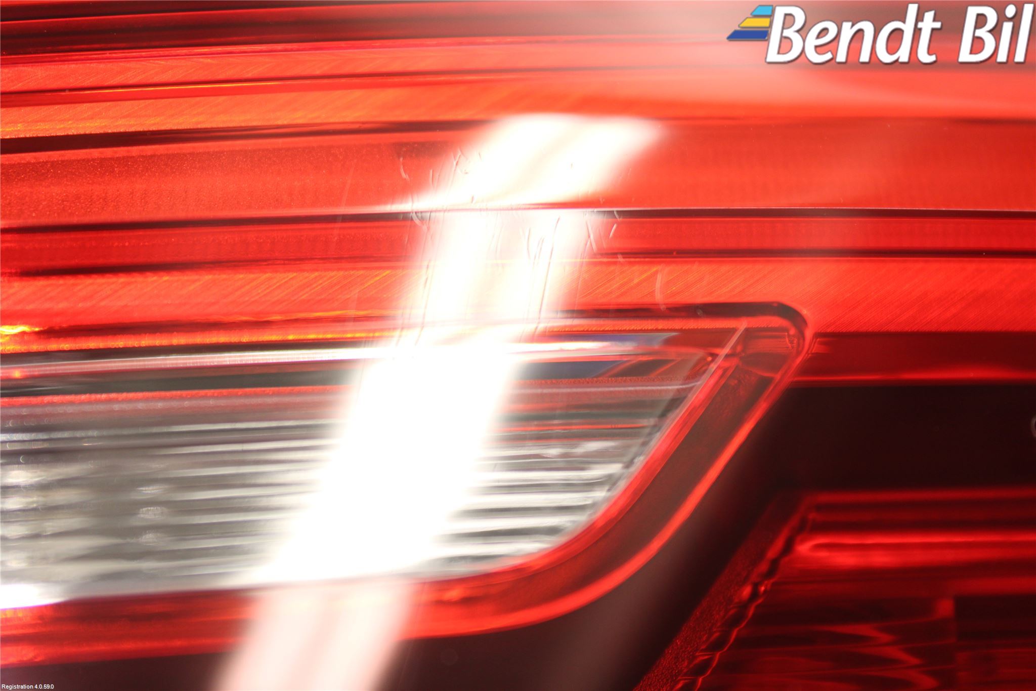 BMW 5 G30/G31/F90 17-23 Bakljus Lucka Hö