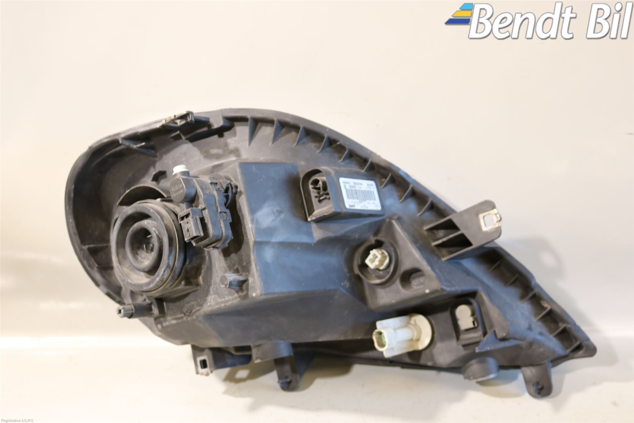 Opel VIVARO 01-14 Strålkastare Vänster