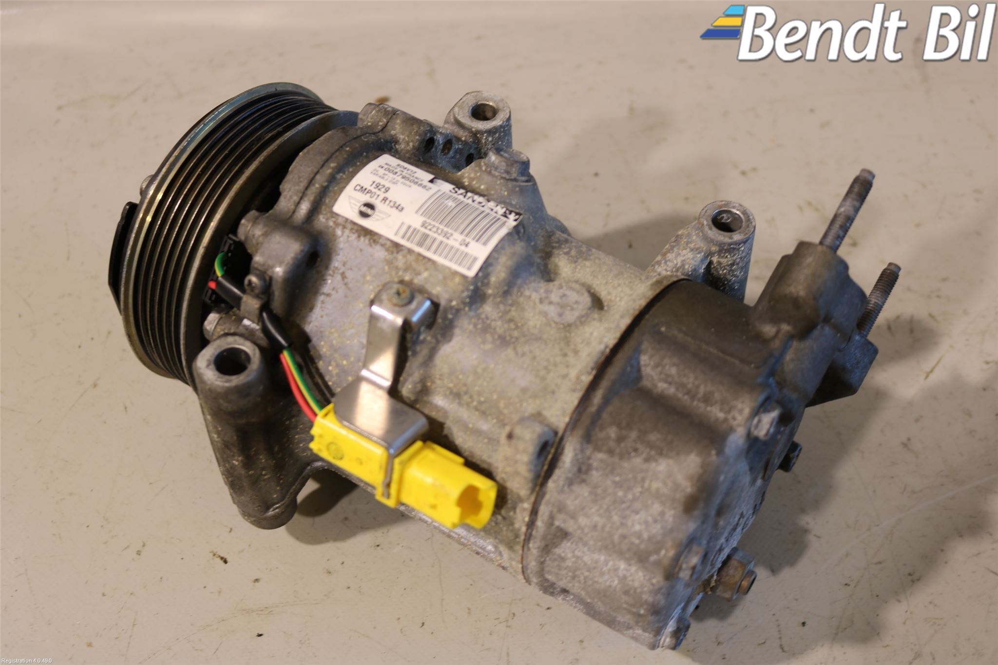 Mini COUNTRYMAN R60 11-16 Startmotor