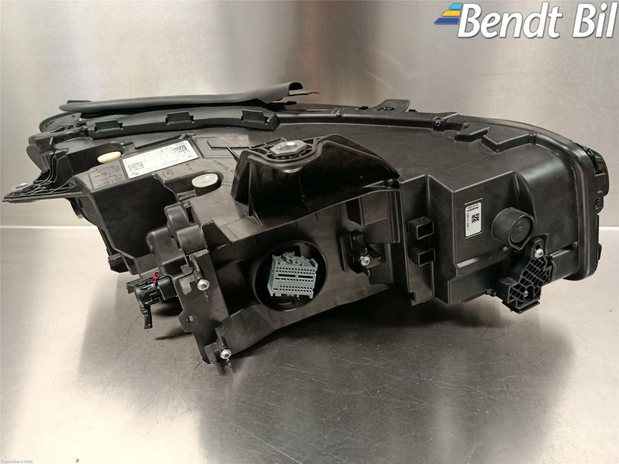 BMW 2 U06 Active Tourer 22- Strålkastare Vänster