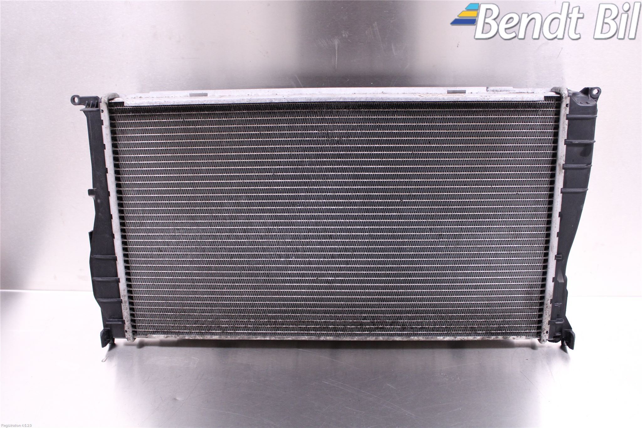 BMW 1 E87/81 5D/3D 03-11 Kylare Aut