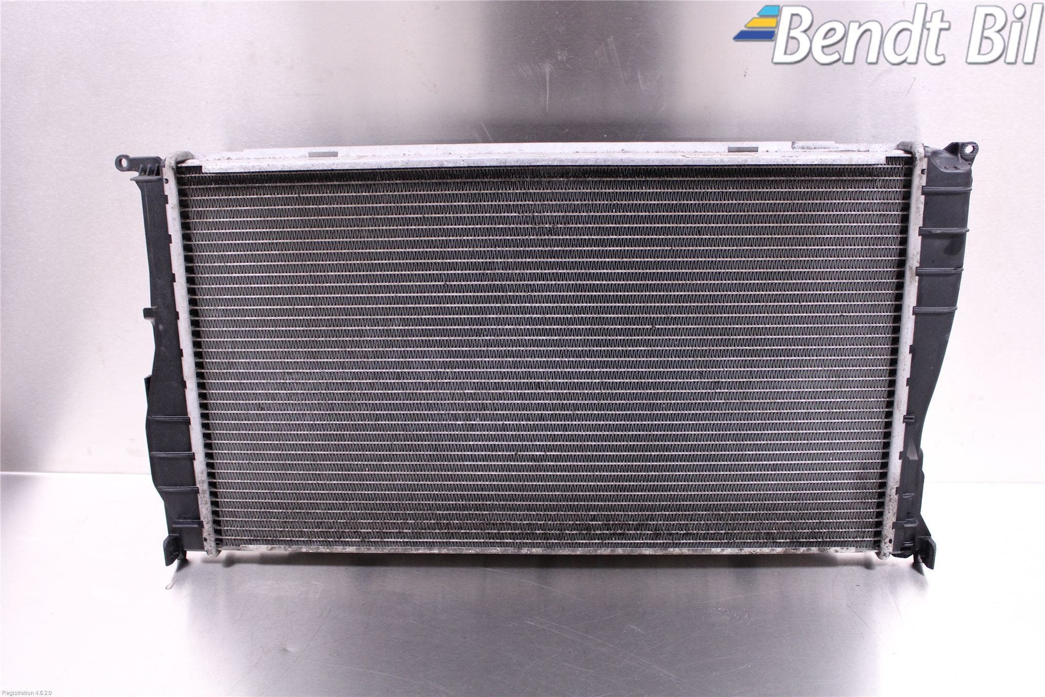 BMW 1 E87/81 5D/3D 03-11 Kylare Aut