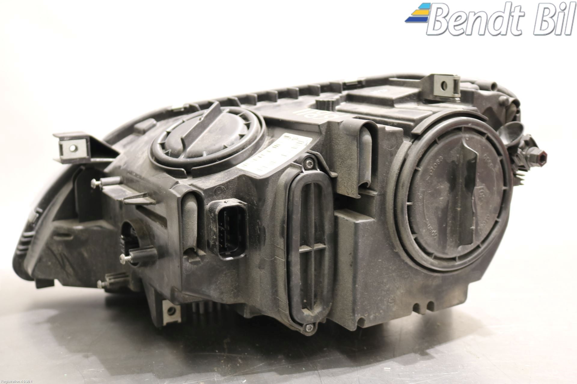 BMW 6 F12/F13 10-18 Strålkastare Höger