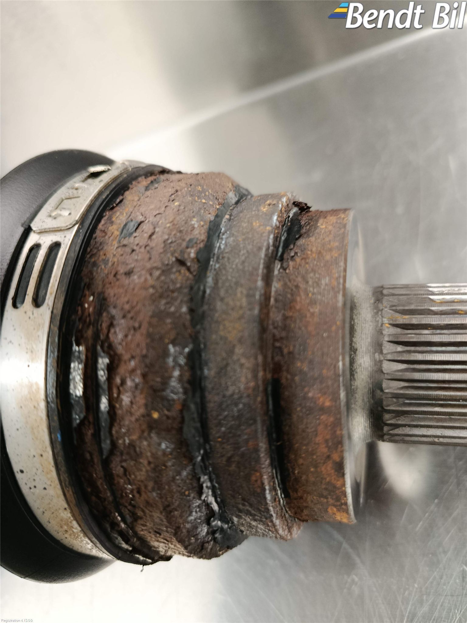 BMW X5 F15 13-18 Drivaxel Fram Höger
