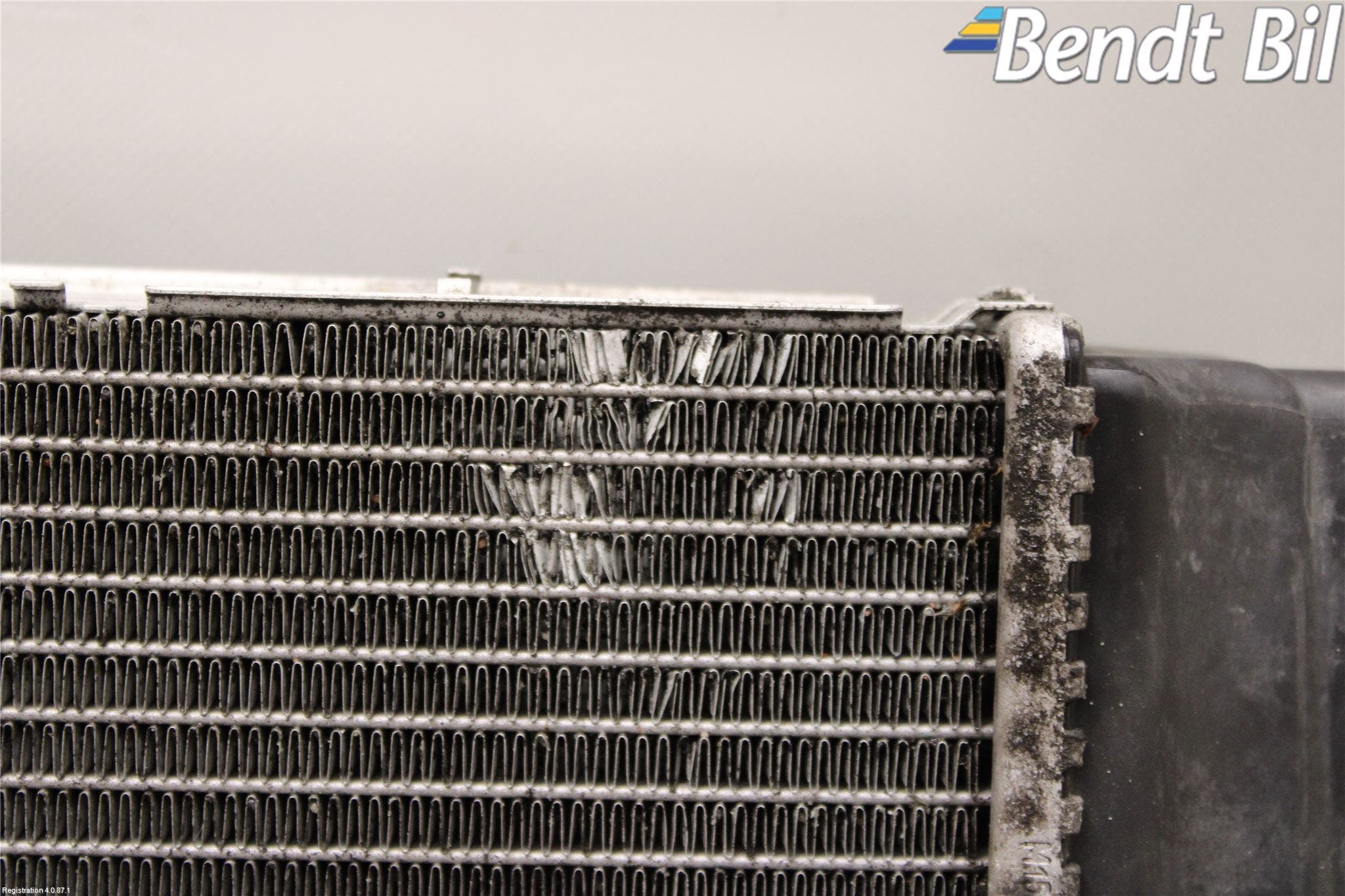 BMW 1 F20/F21 11-19 Kylare Aut