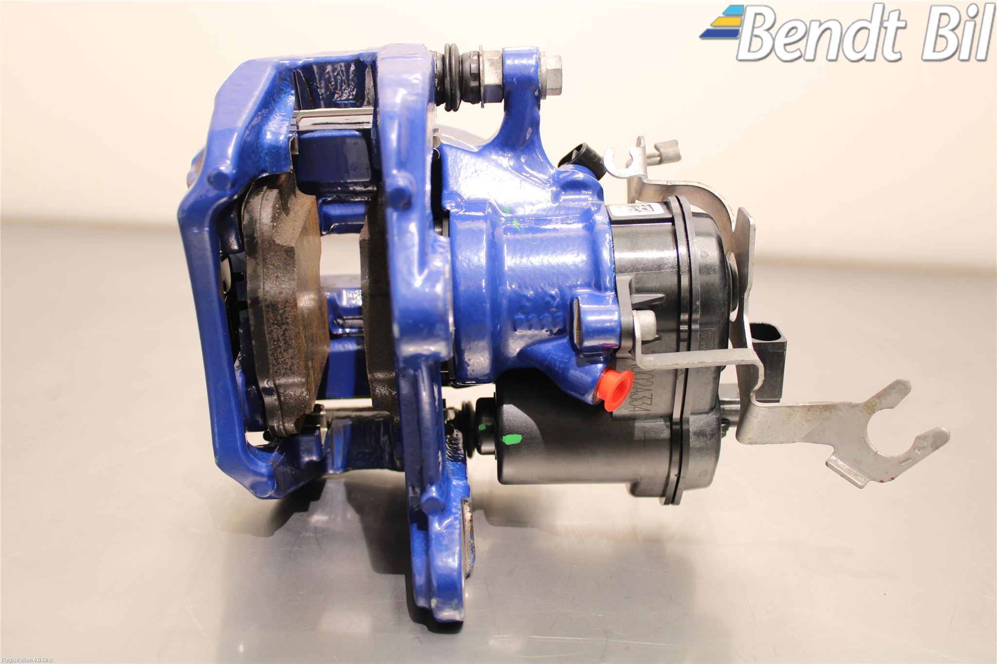 BMW X5 G05 18- Bromsok Bak Vänster