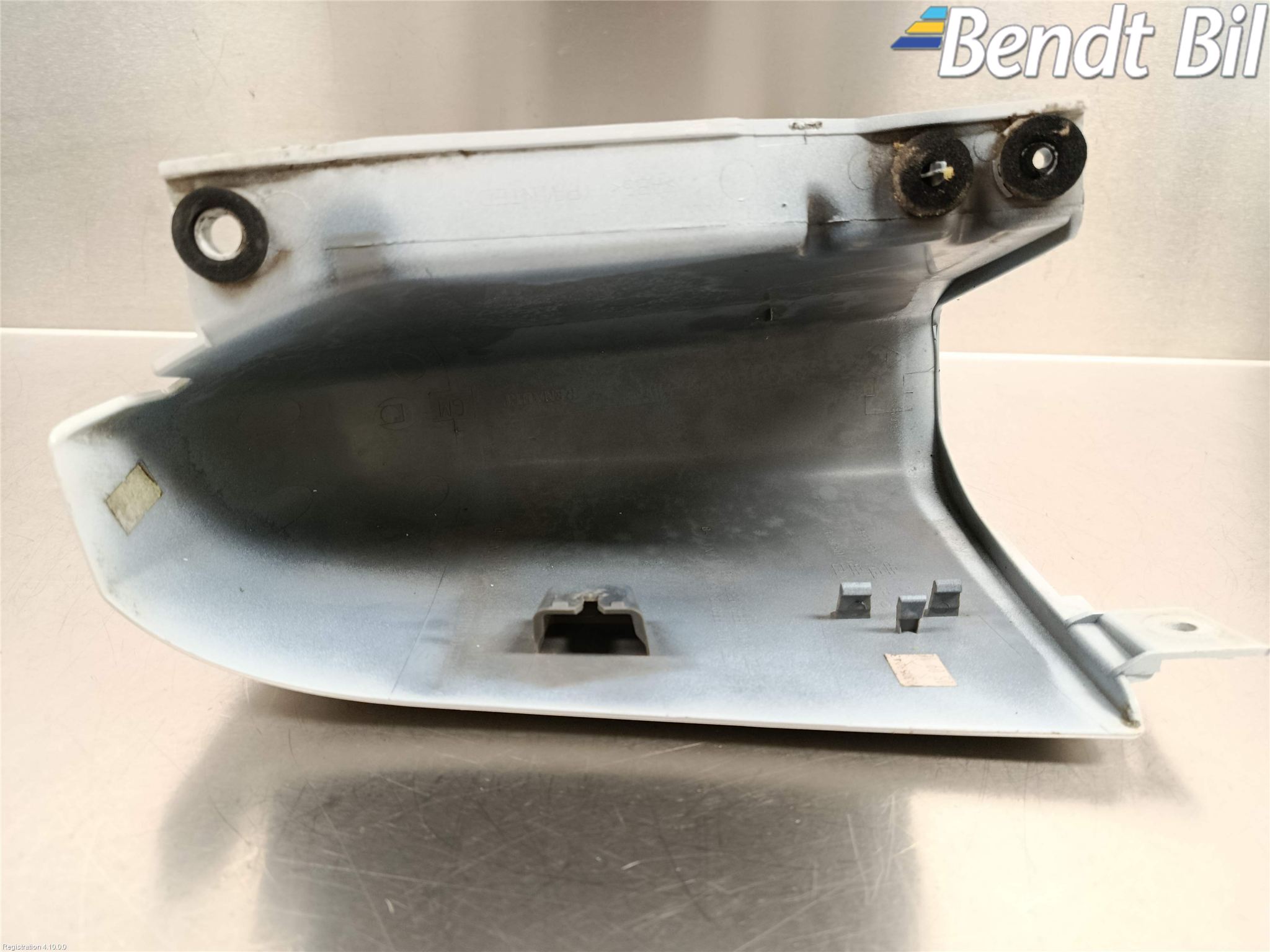 Opel VIVARO 15-19 Skärm Hörn Utfyllnad Bak