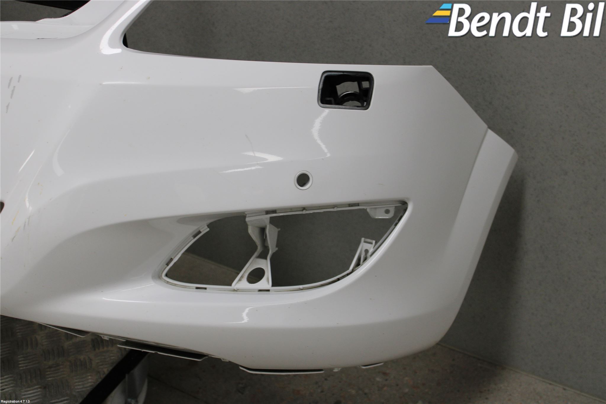 Opel ZAFIRA B 06-14 Stötfångarbeklädnad Fram