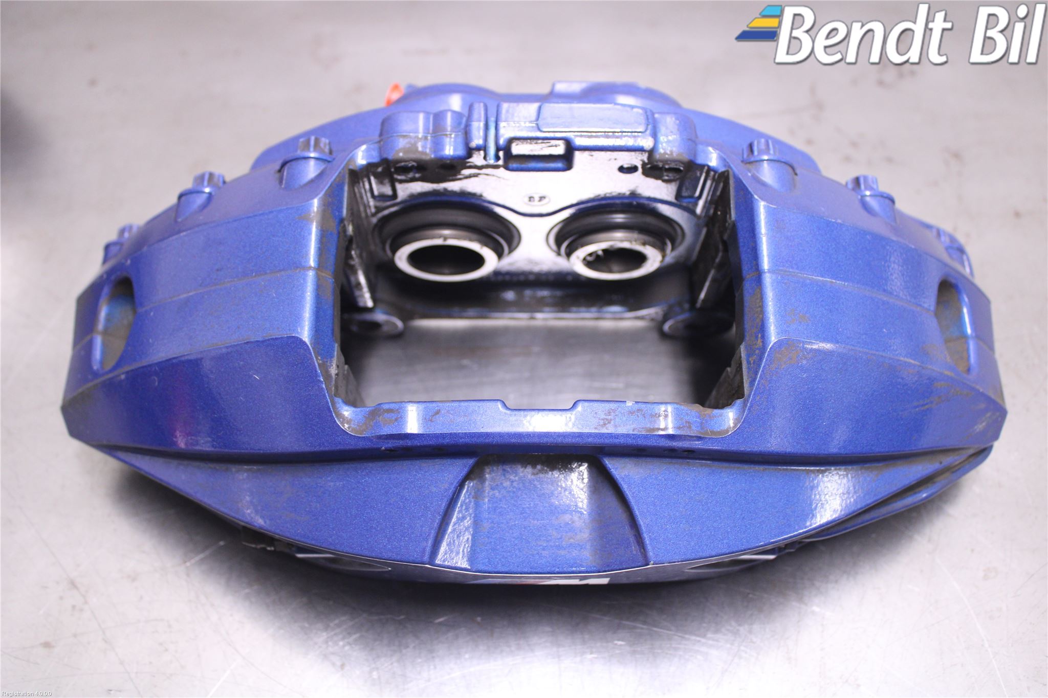 BMW 5 G30/G31/F90 17-23 Bromsok Fram Vänster