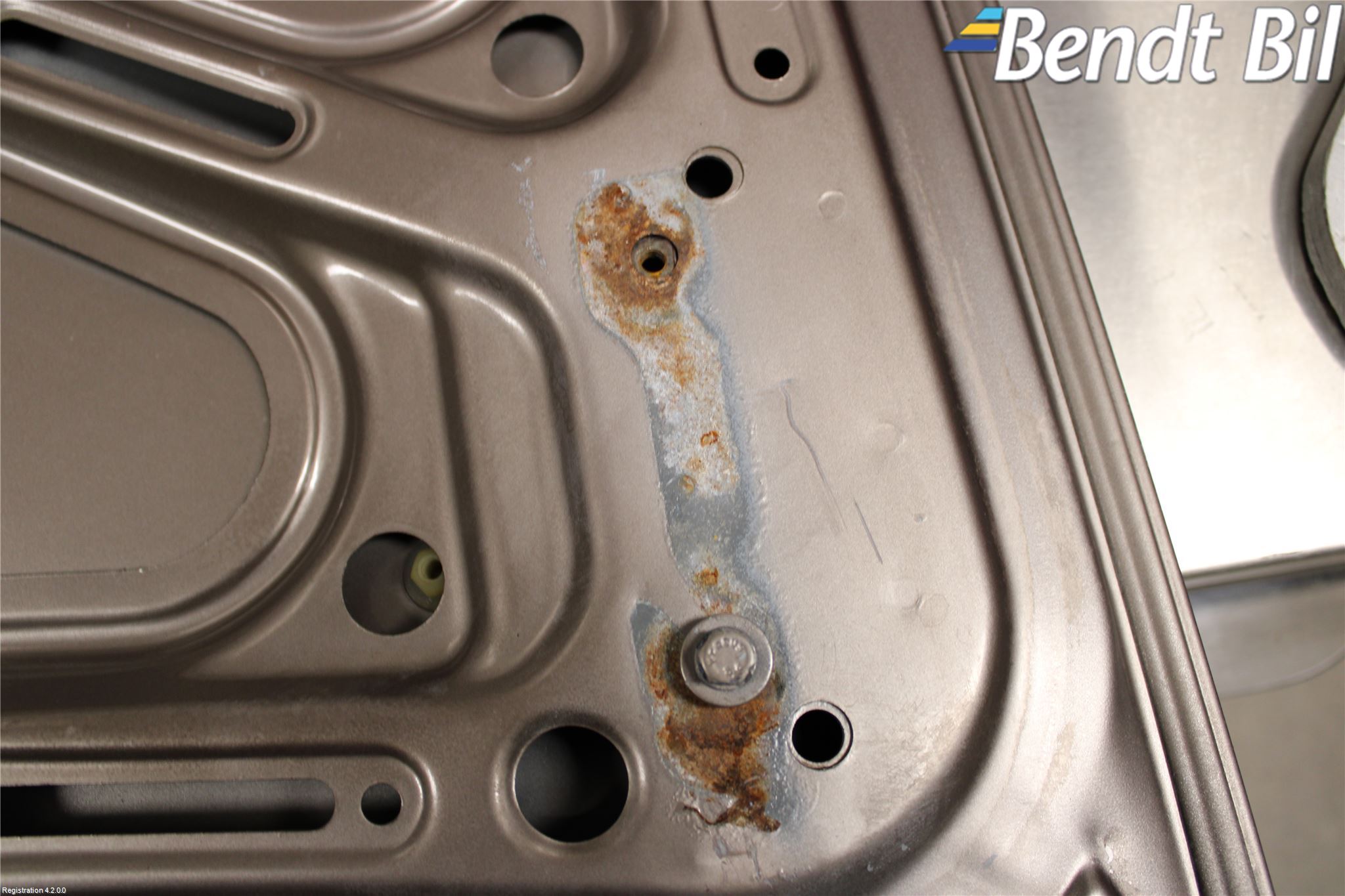 BMW 3 E30 83-94 Baklucka (Ej Med Ruta)