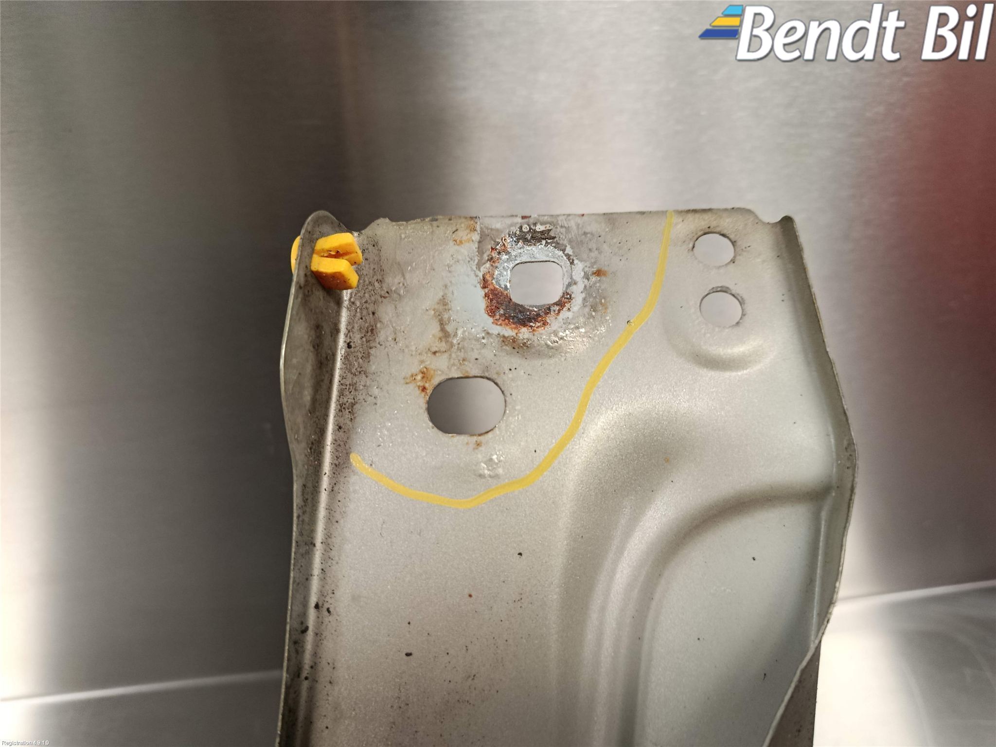 Volvo C30 07-10 Skärm Fram Vänster