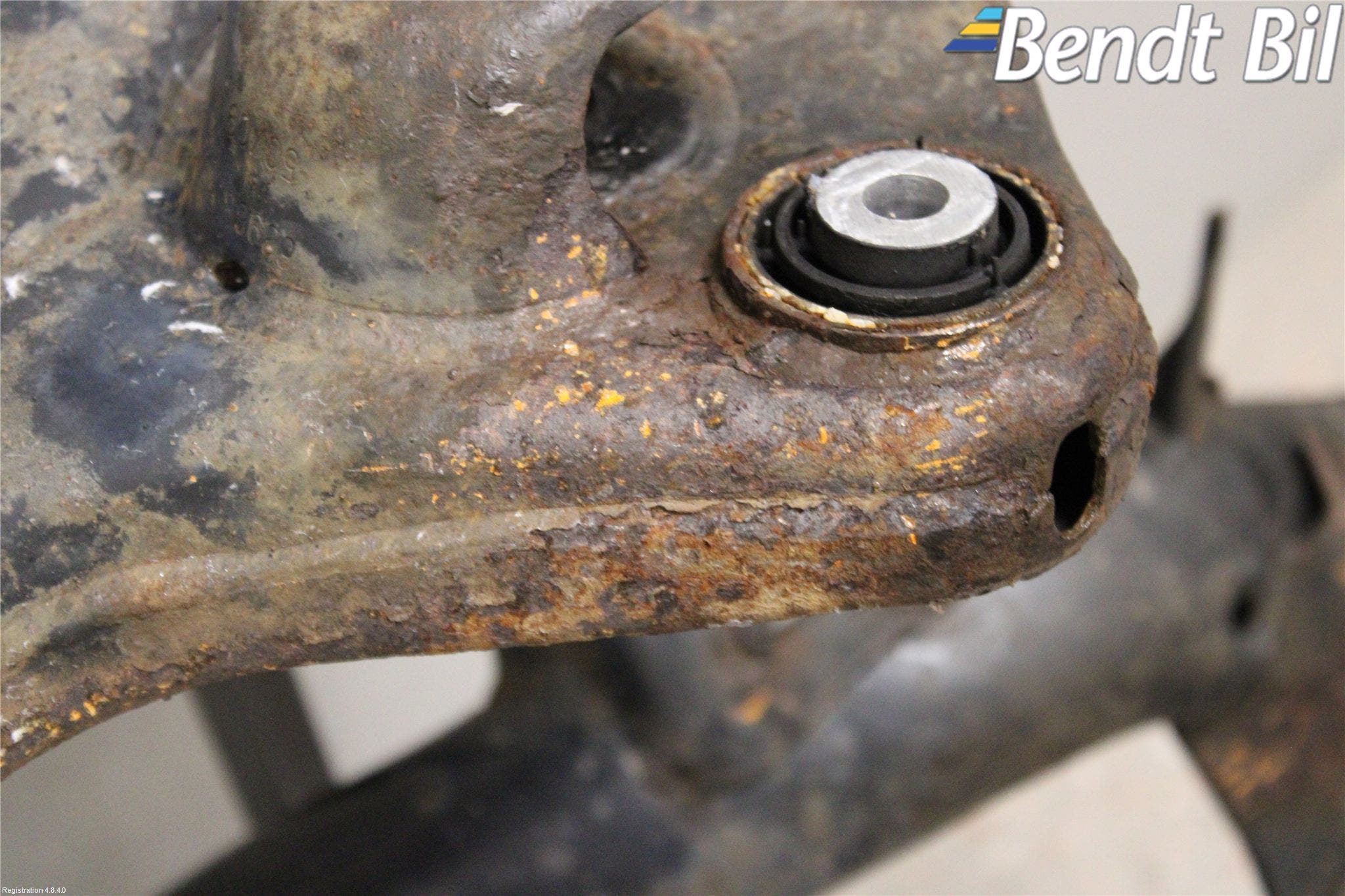 BMW X1 E84 10-15 Bakaxelbalk