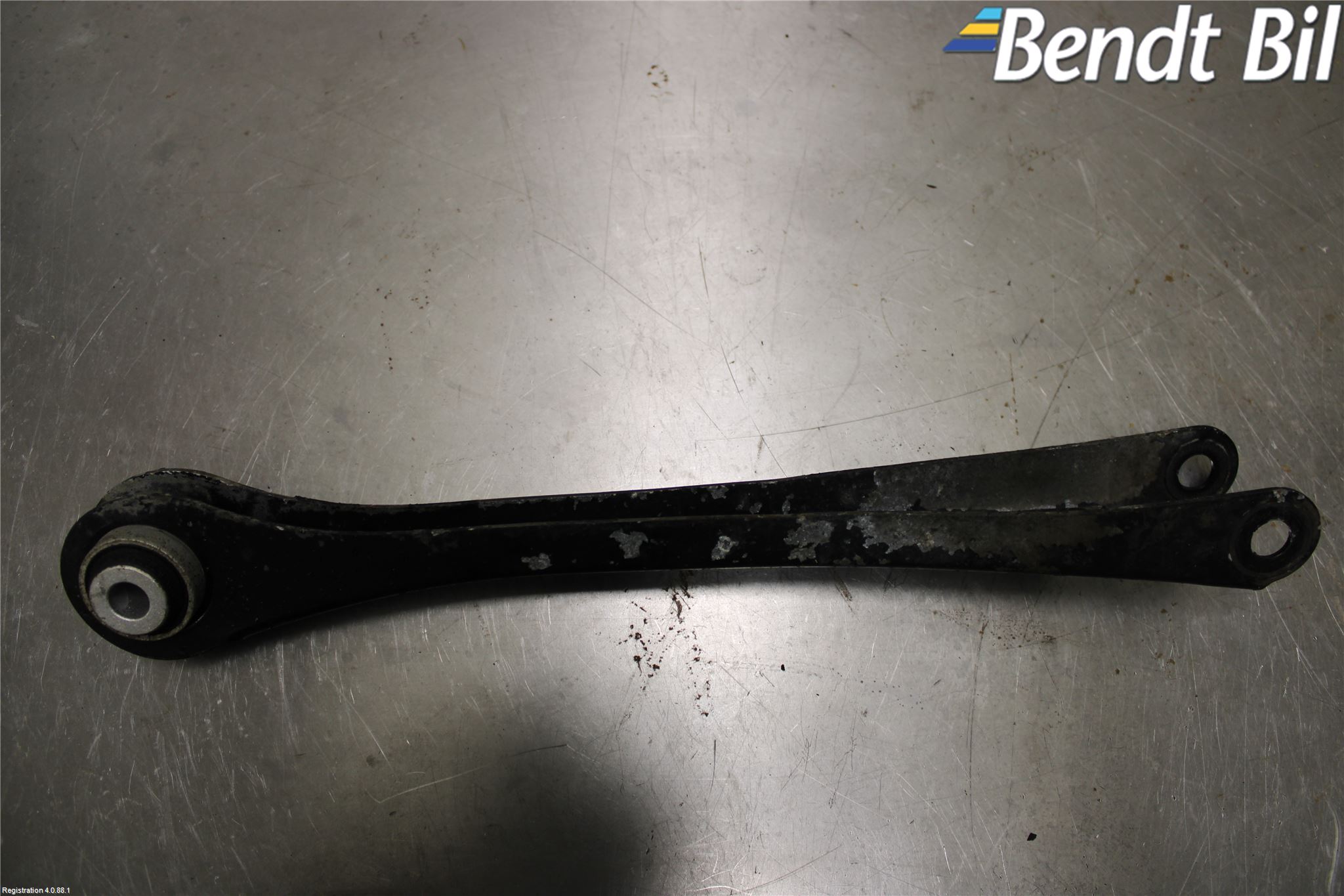 BMW 3 F30/F31/F80 12-19 Bärarm Bak Vä-Hö