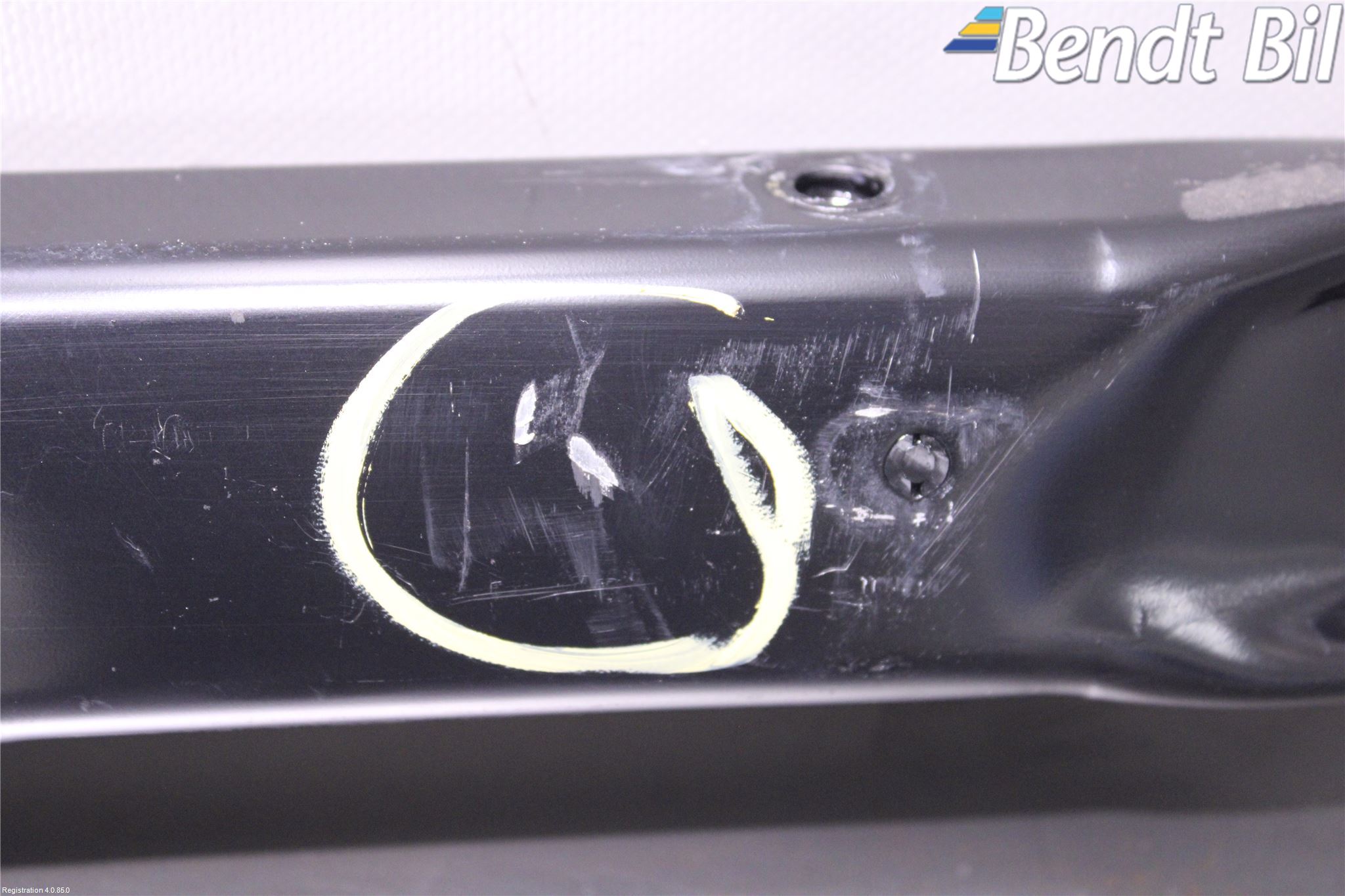 BMW 5 F10/F11/F18 09-17 Frontplåt